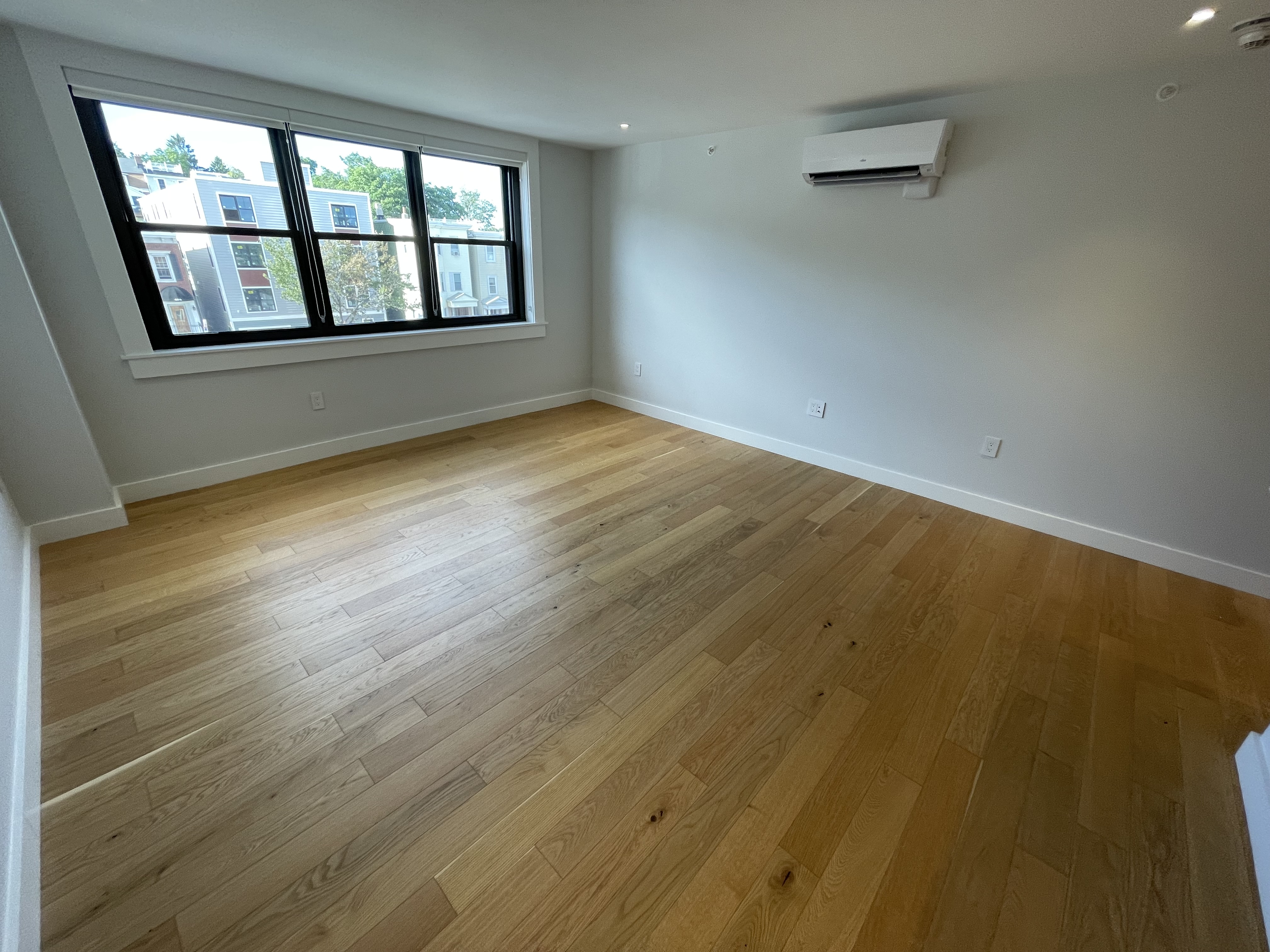 1410 Columbia Rd, South Boston