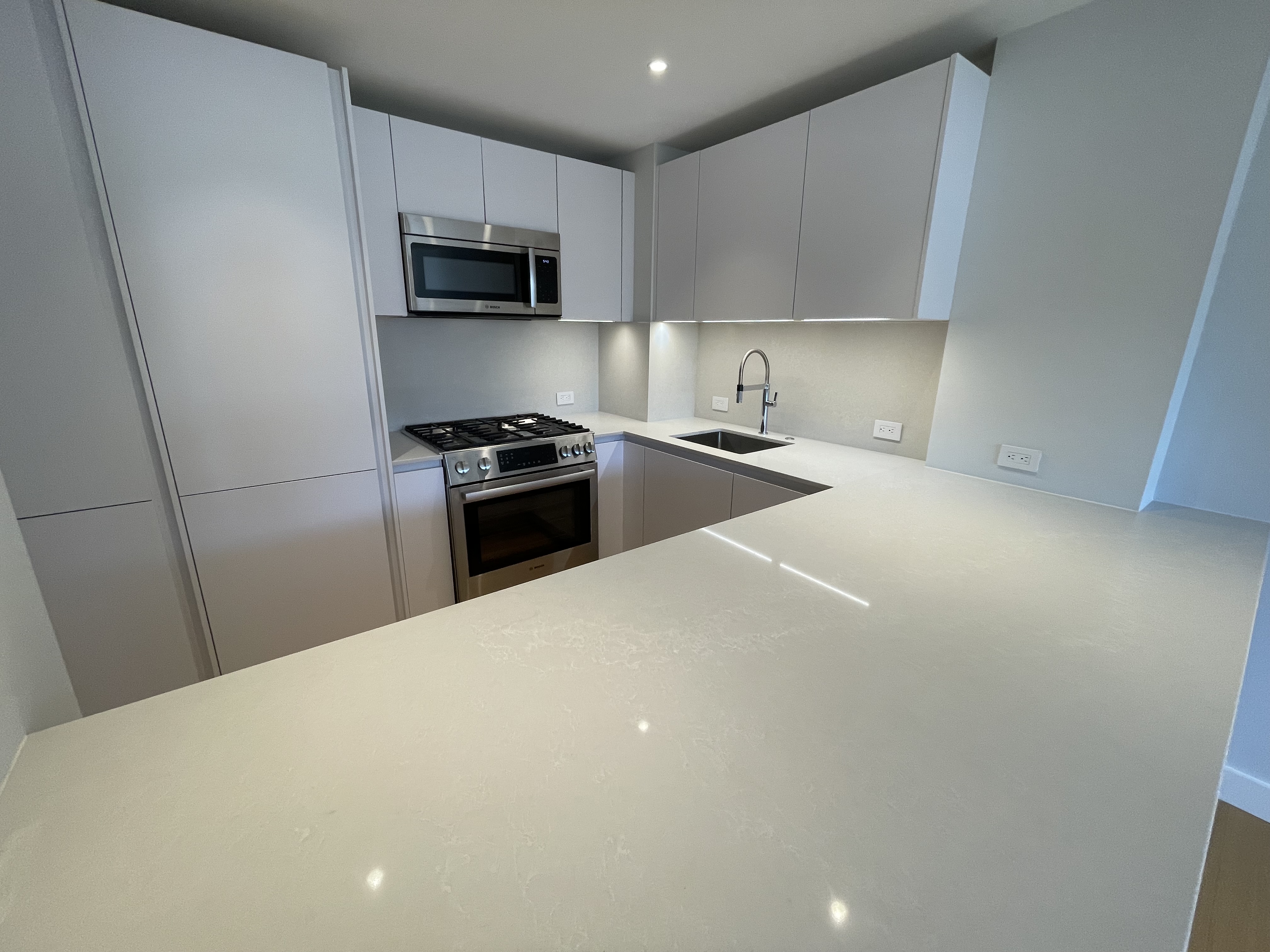 1410 Columbia Rd, South Boston