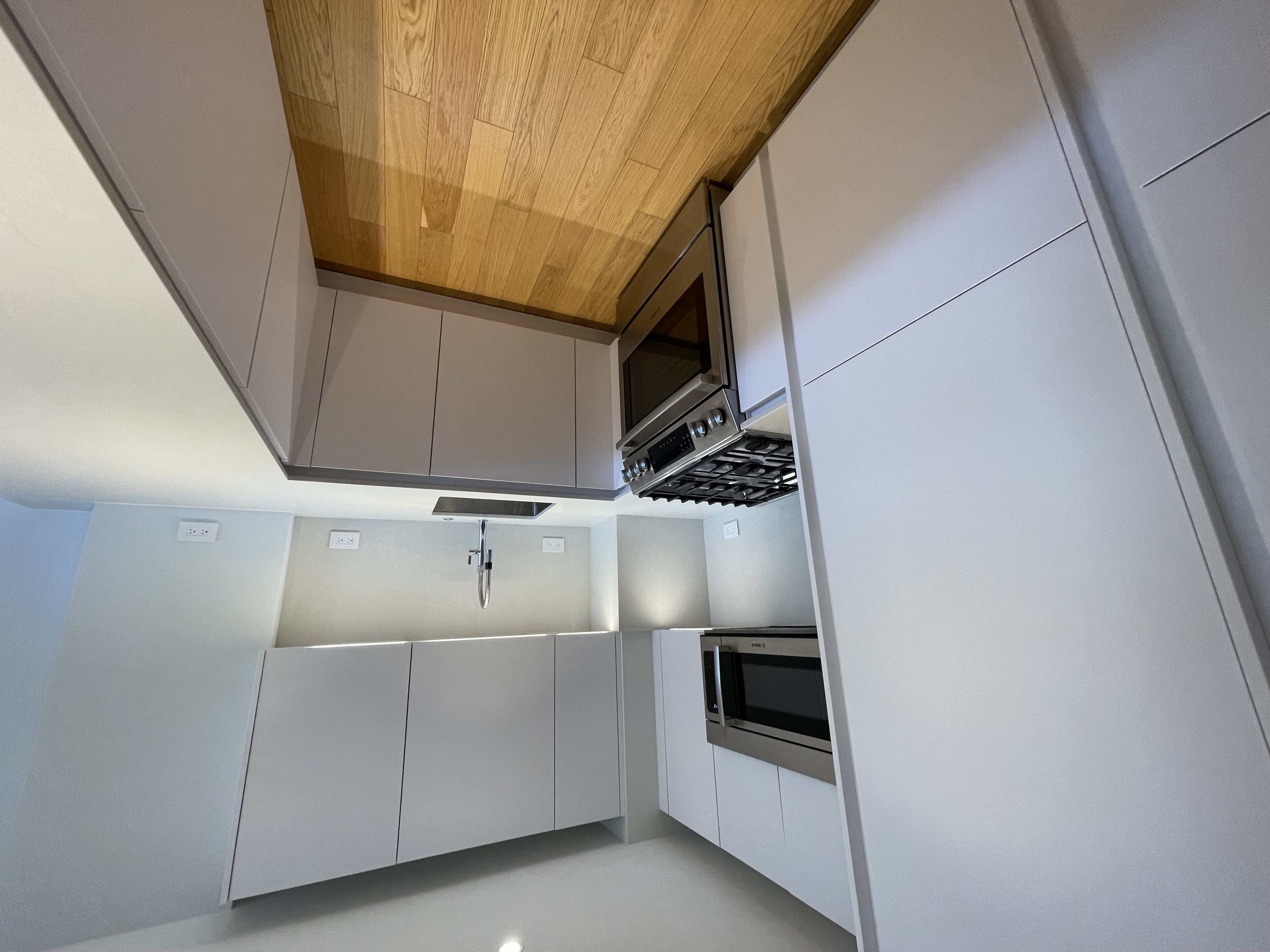 1410 Columbia Rd, South Boston