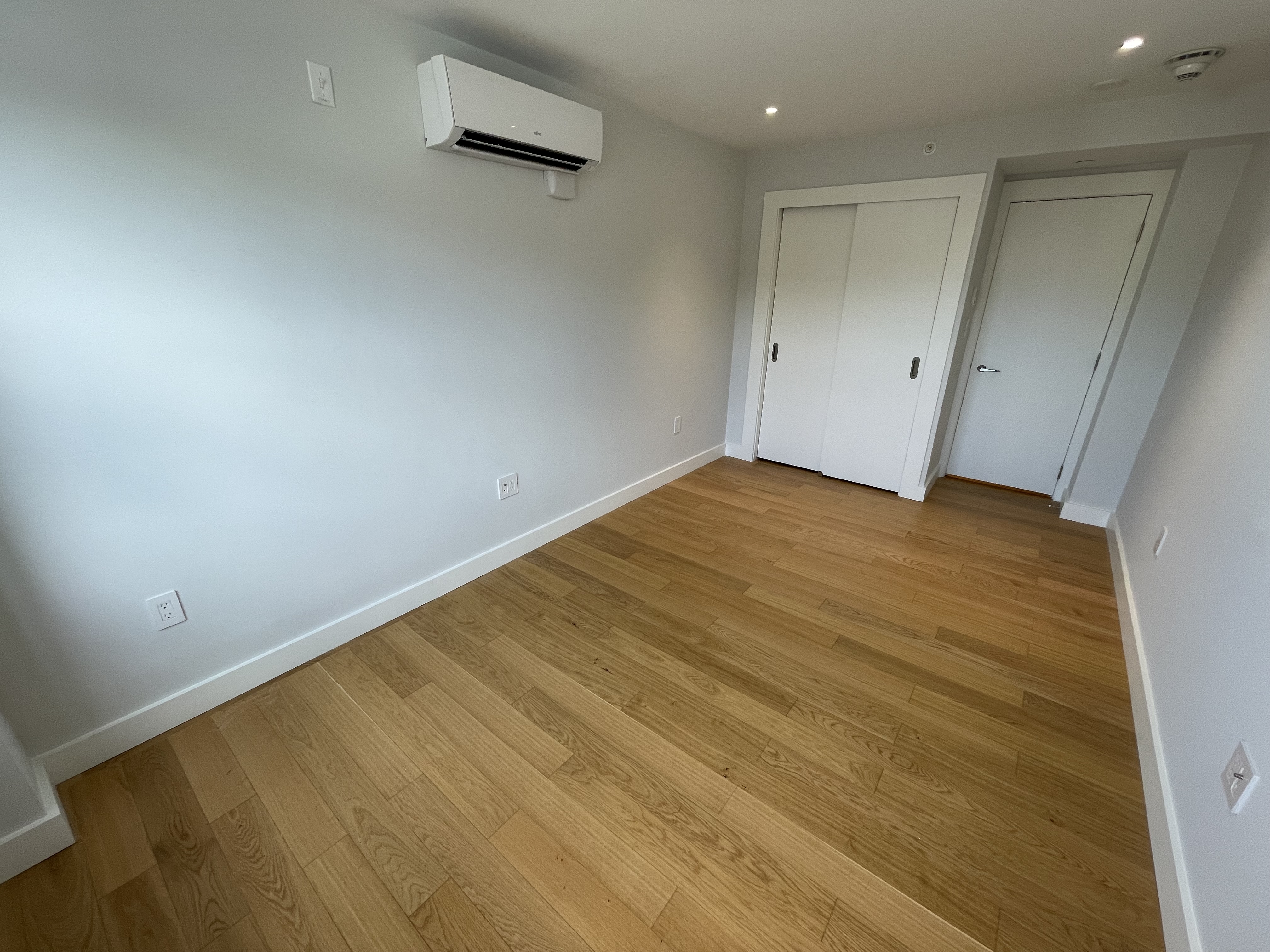 1410 Columbia Rd, South Boston