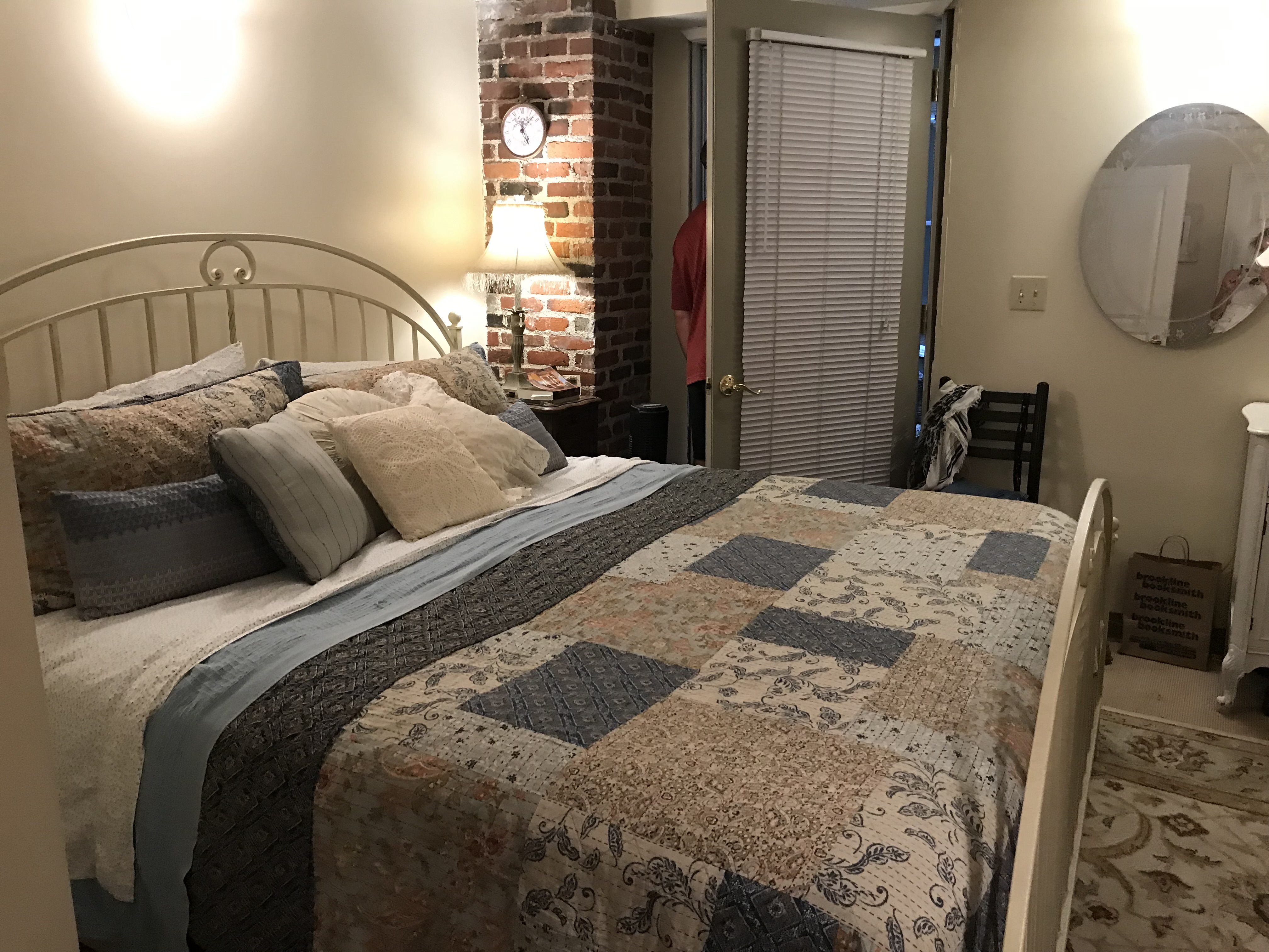 452 Hanover St, North End