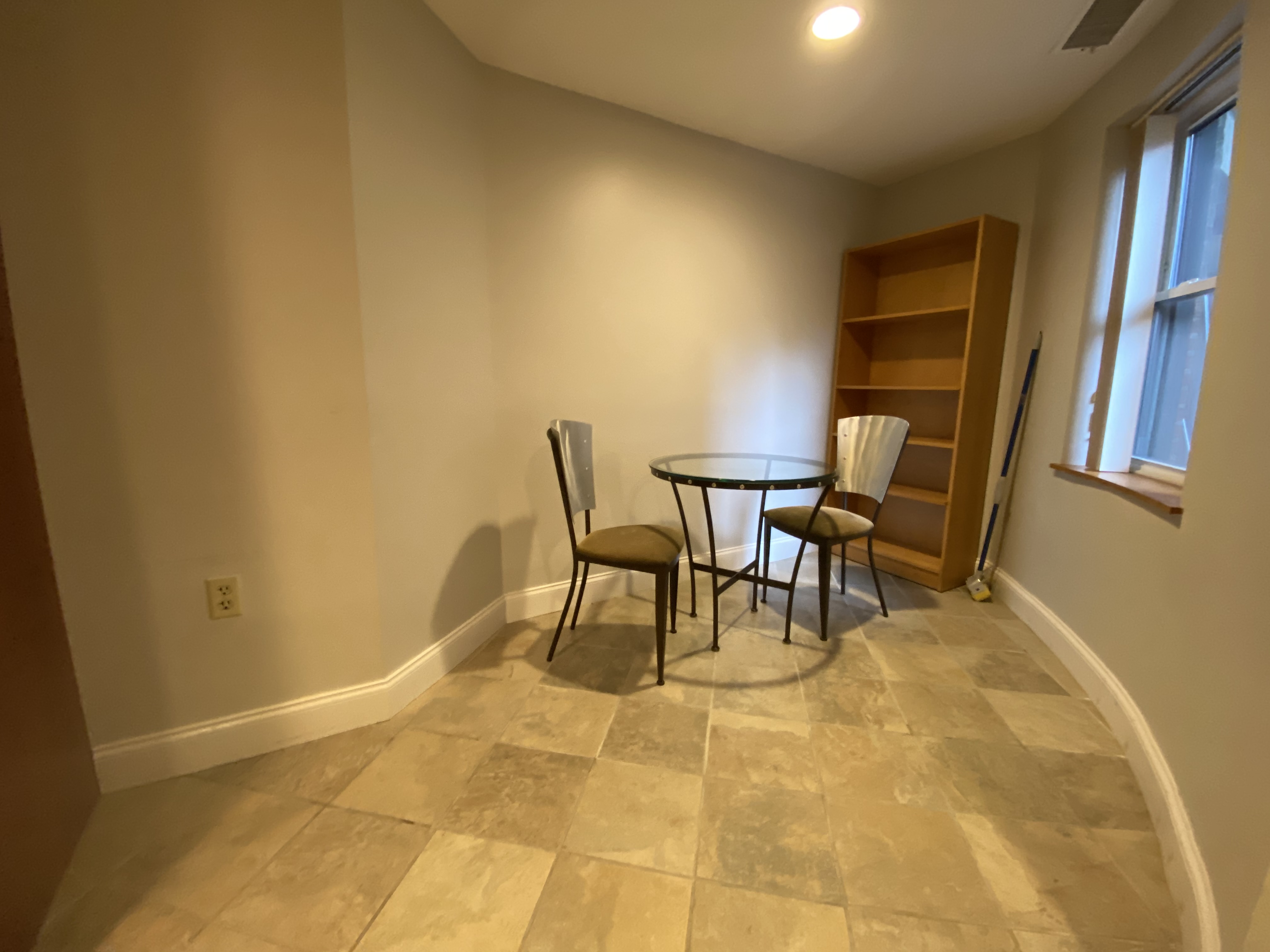 103 Gainsborough St, Fenway