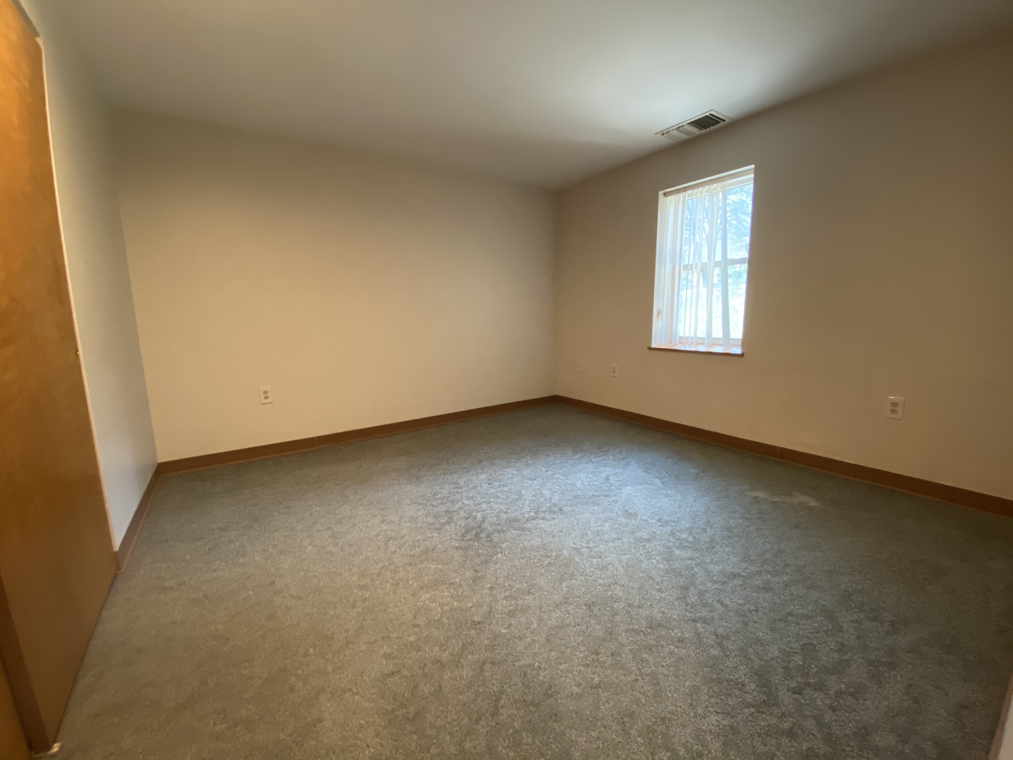 103 Gainsborough St, Fenway