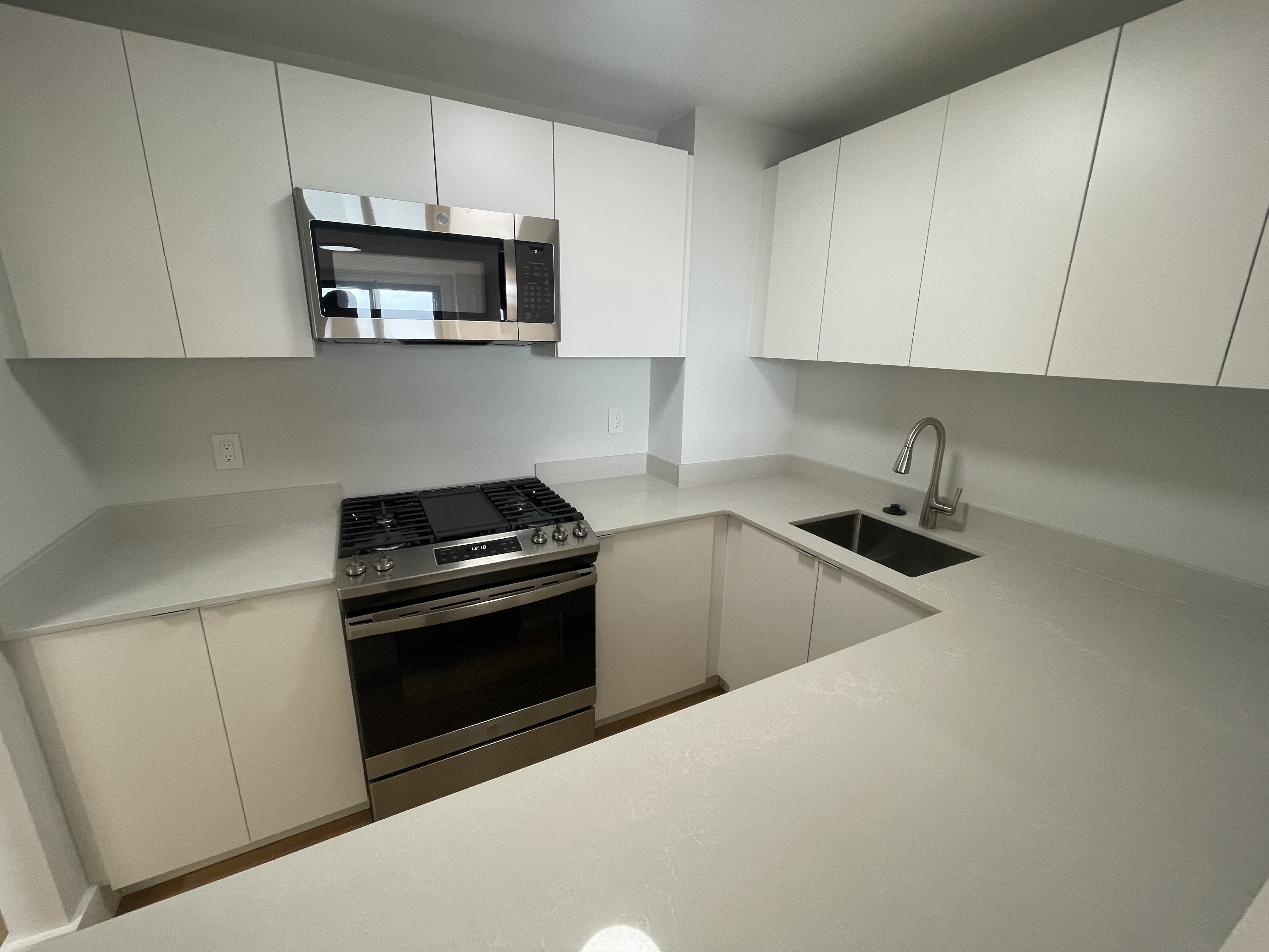 1410 Columbia Rd, South Boston