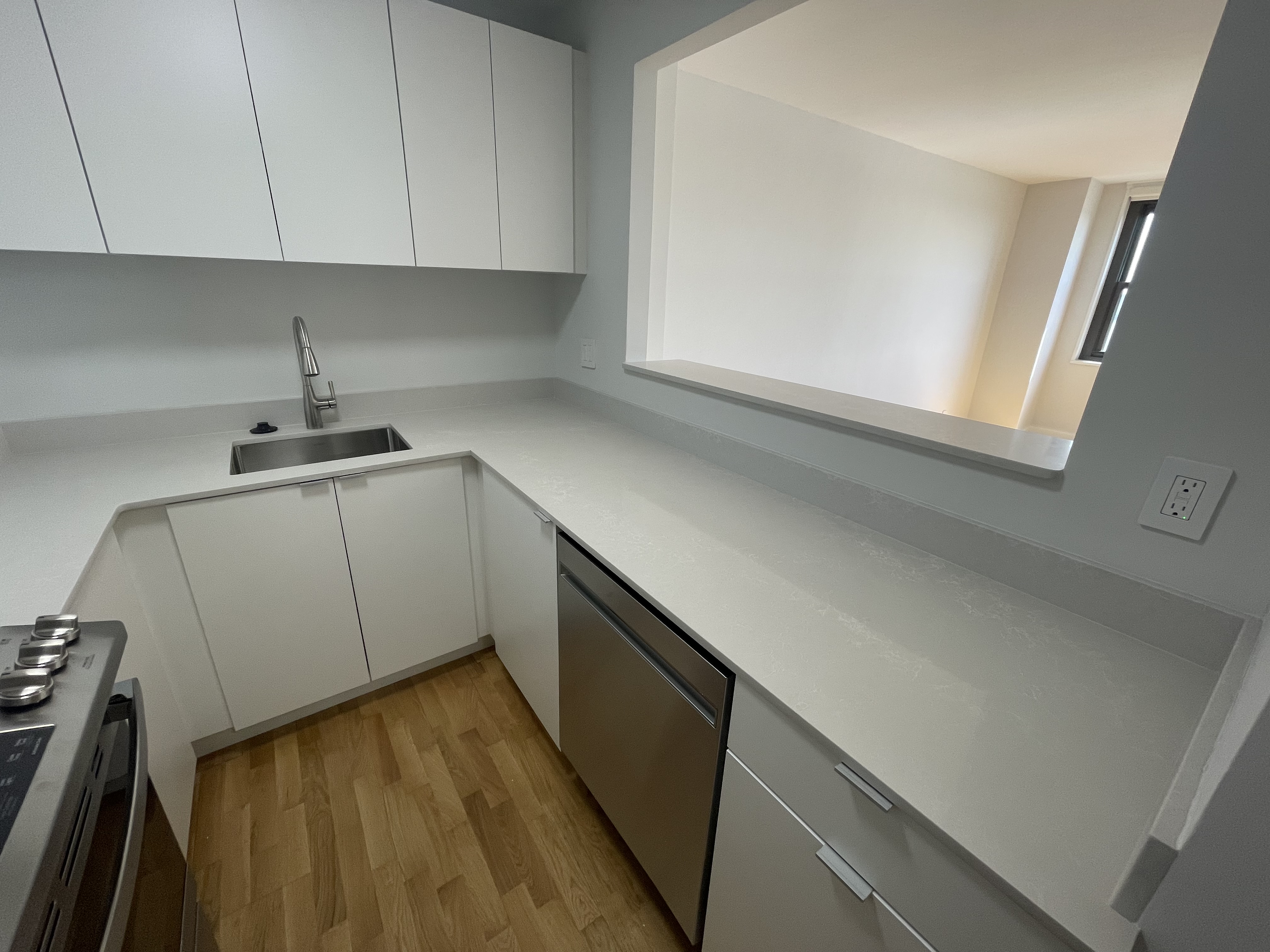 1410 Columbia Rd, South Boston