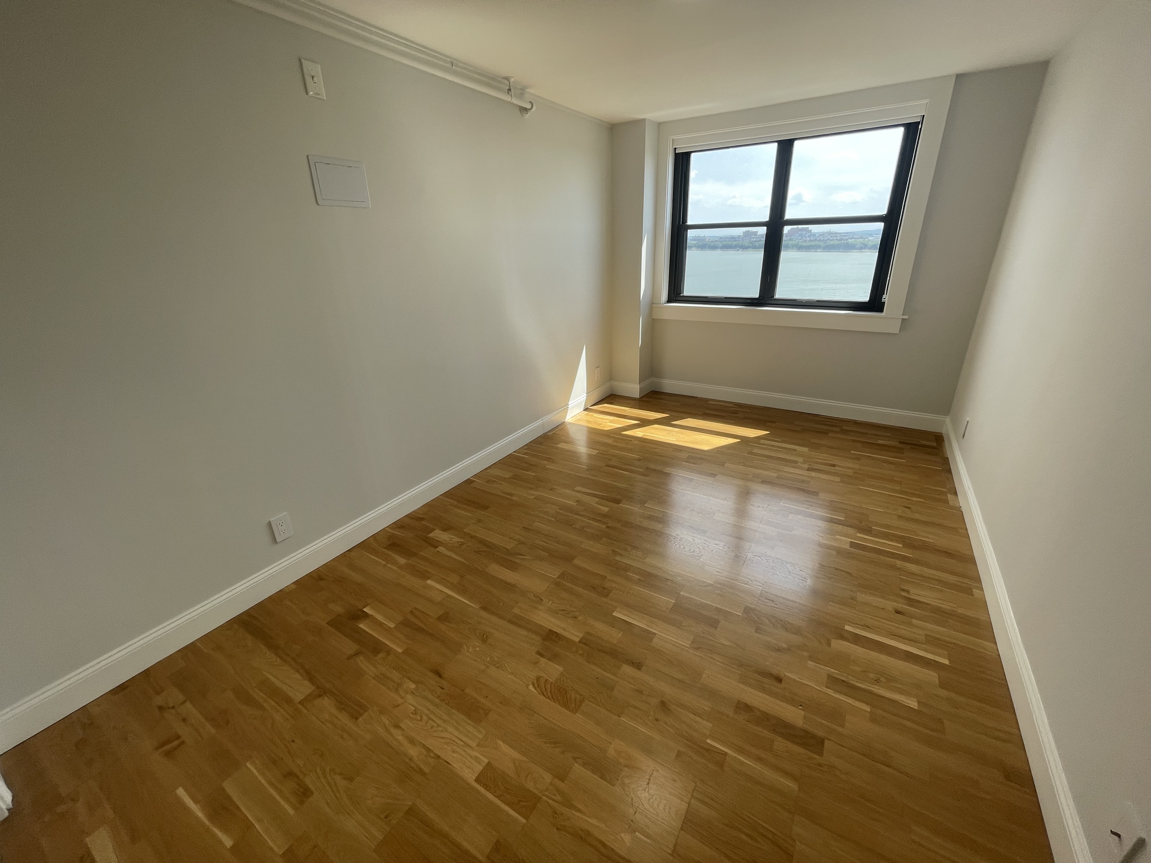 1410 Columbia Rd, South Boston