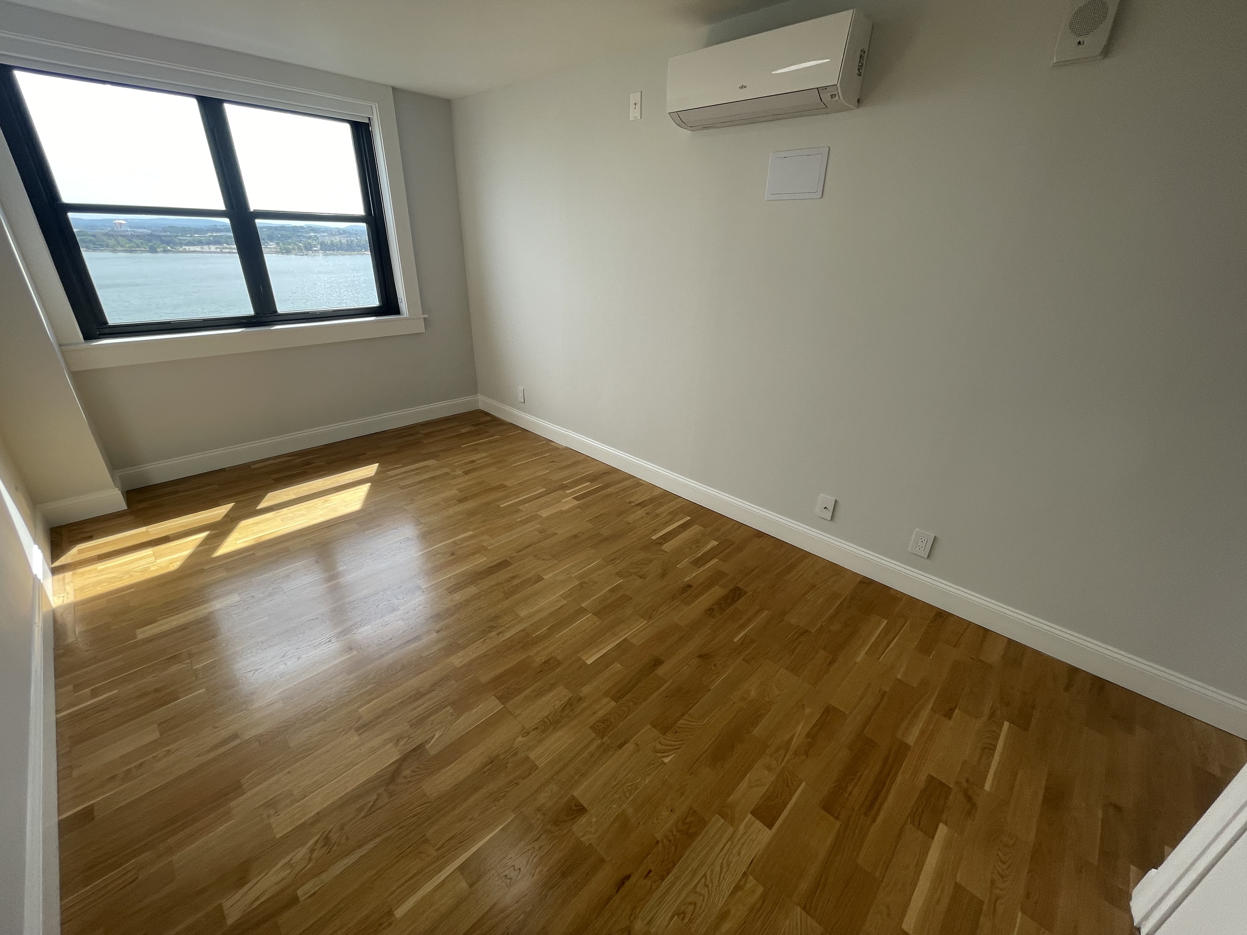 1410 Columbia Rd, South Boston