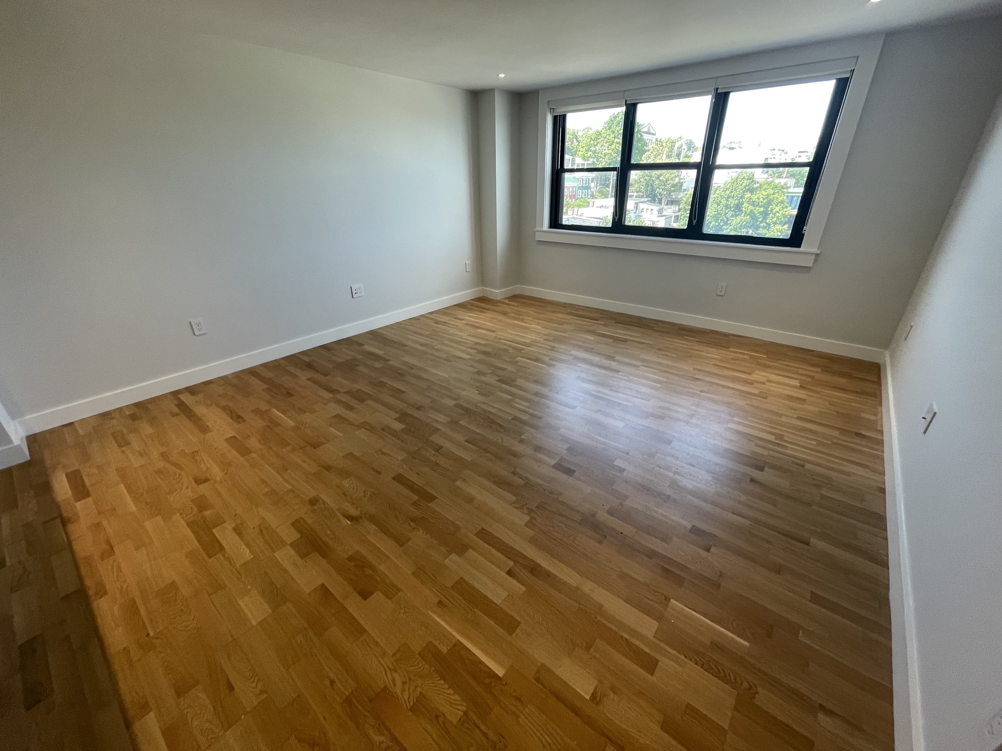 1410 Columbia Rd, South Boston