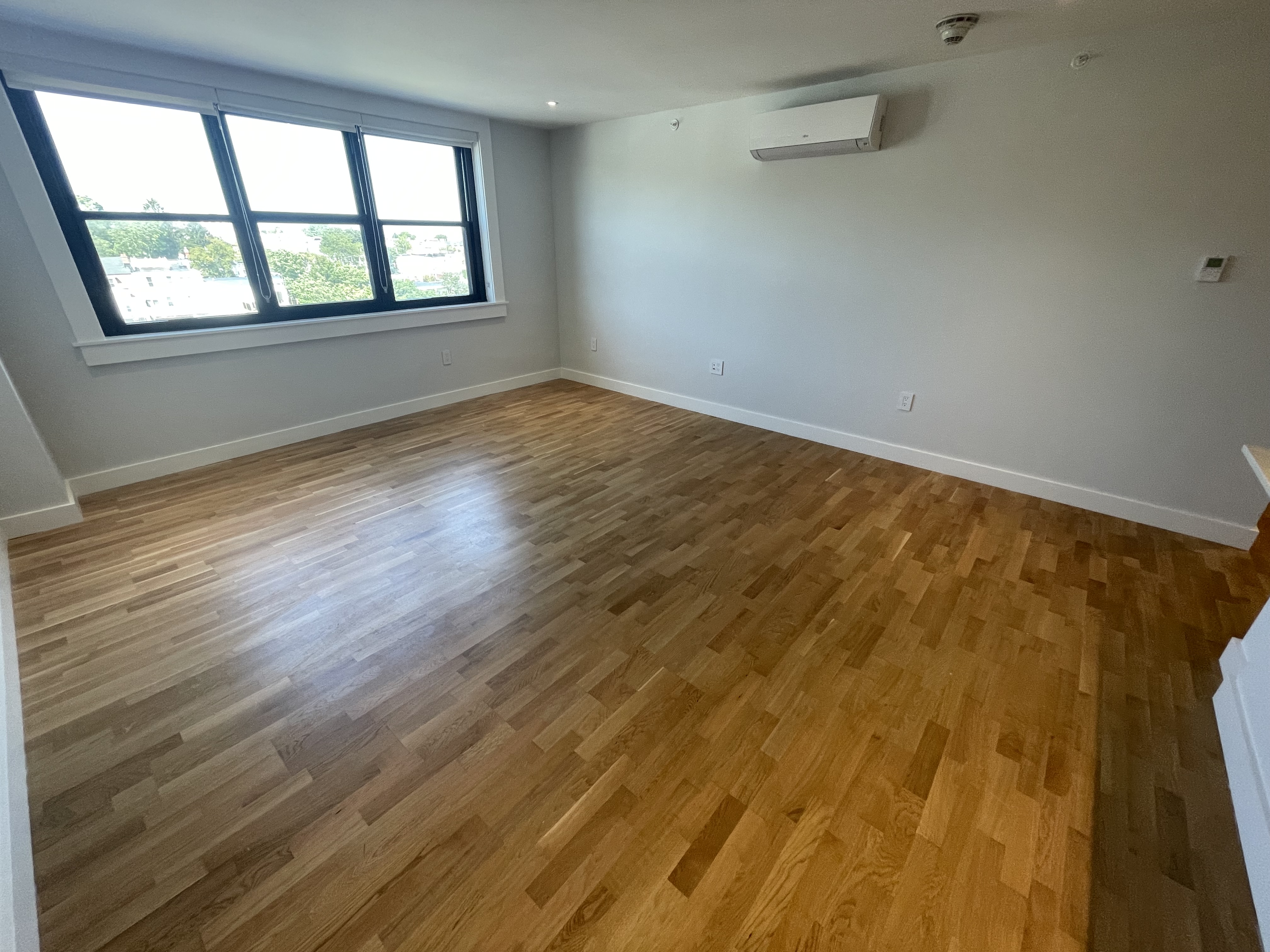 1410 Columbia Rd, South Boston