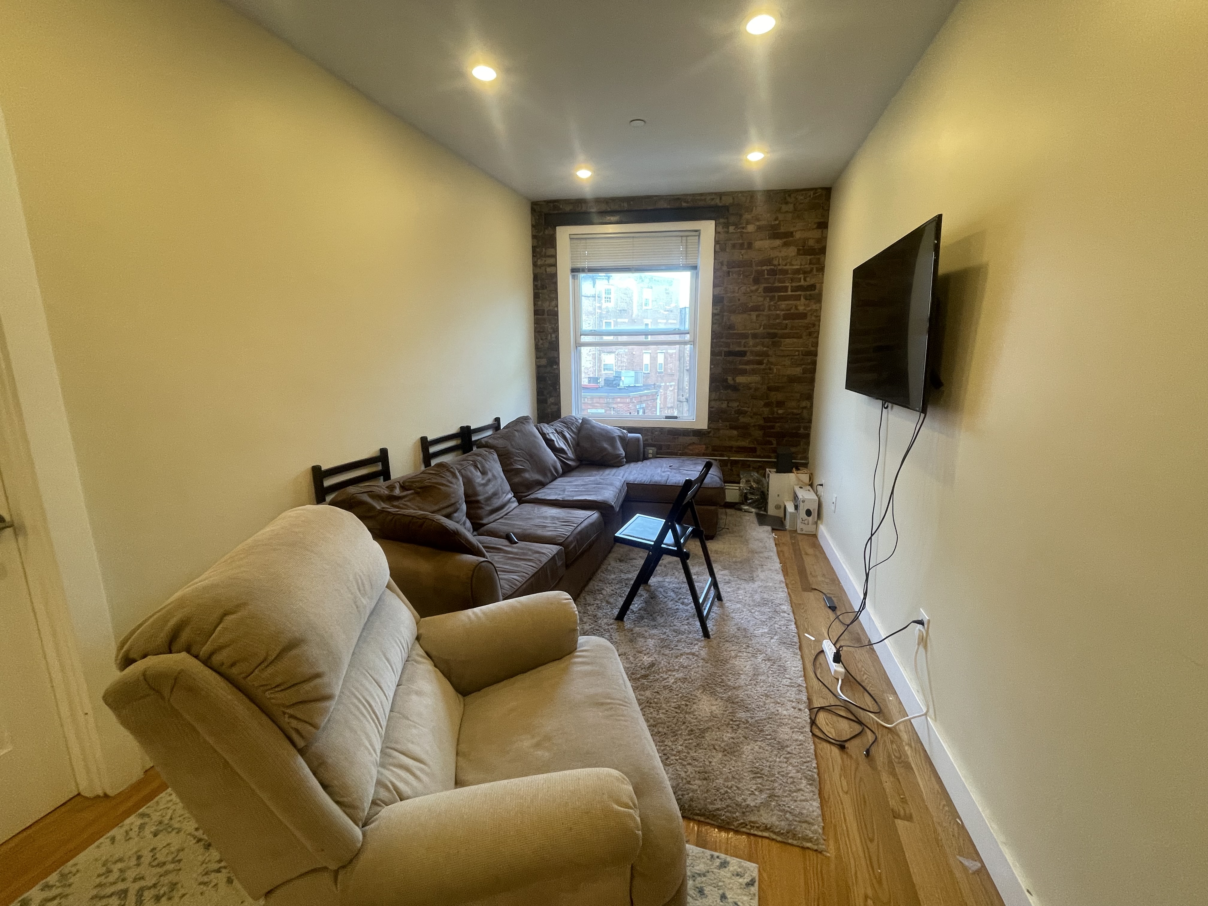 452 Hanover St, North End