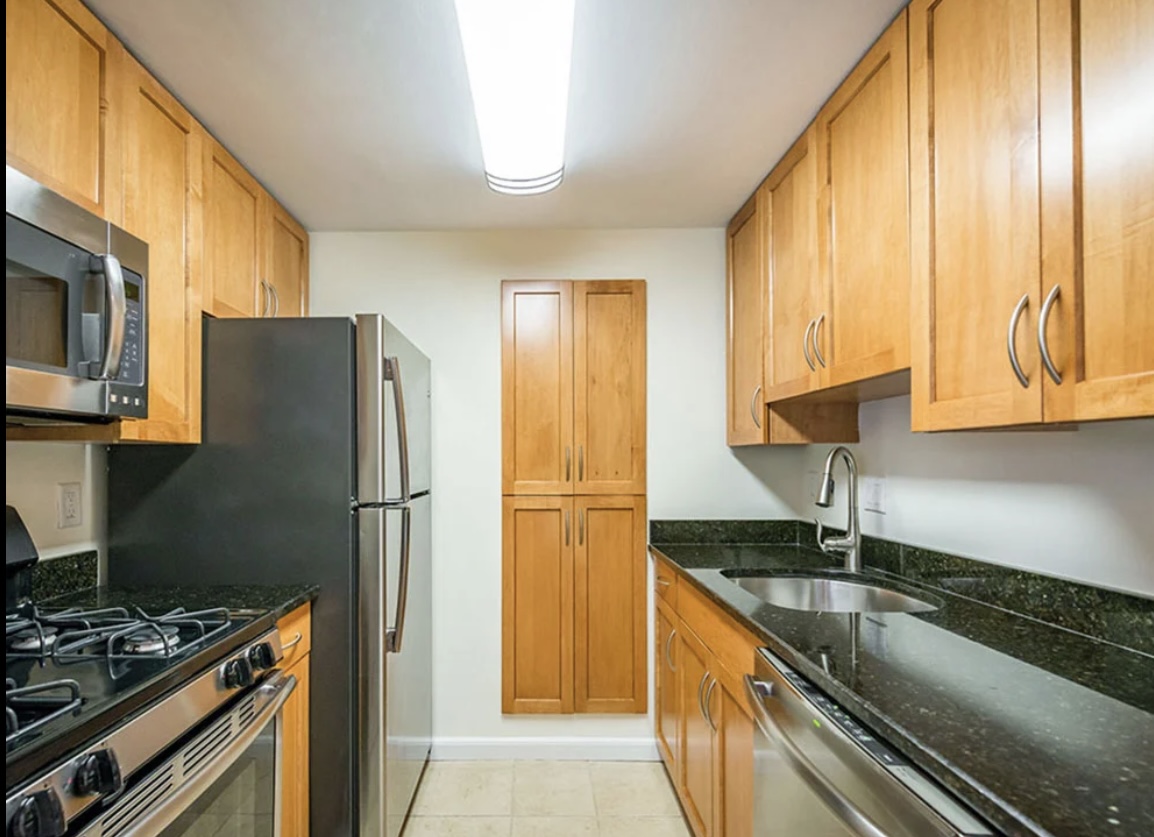 1 Hancock Village Dr, Chestnut Hill