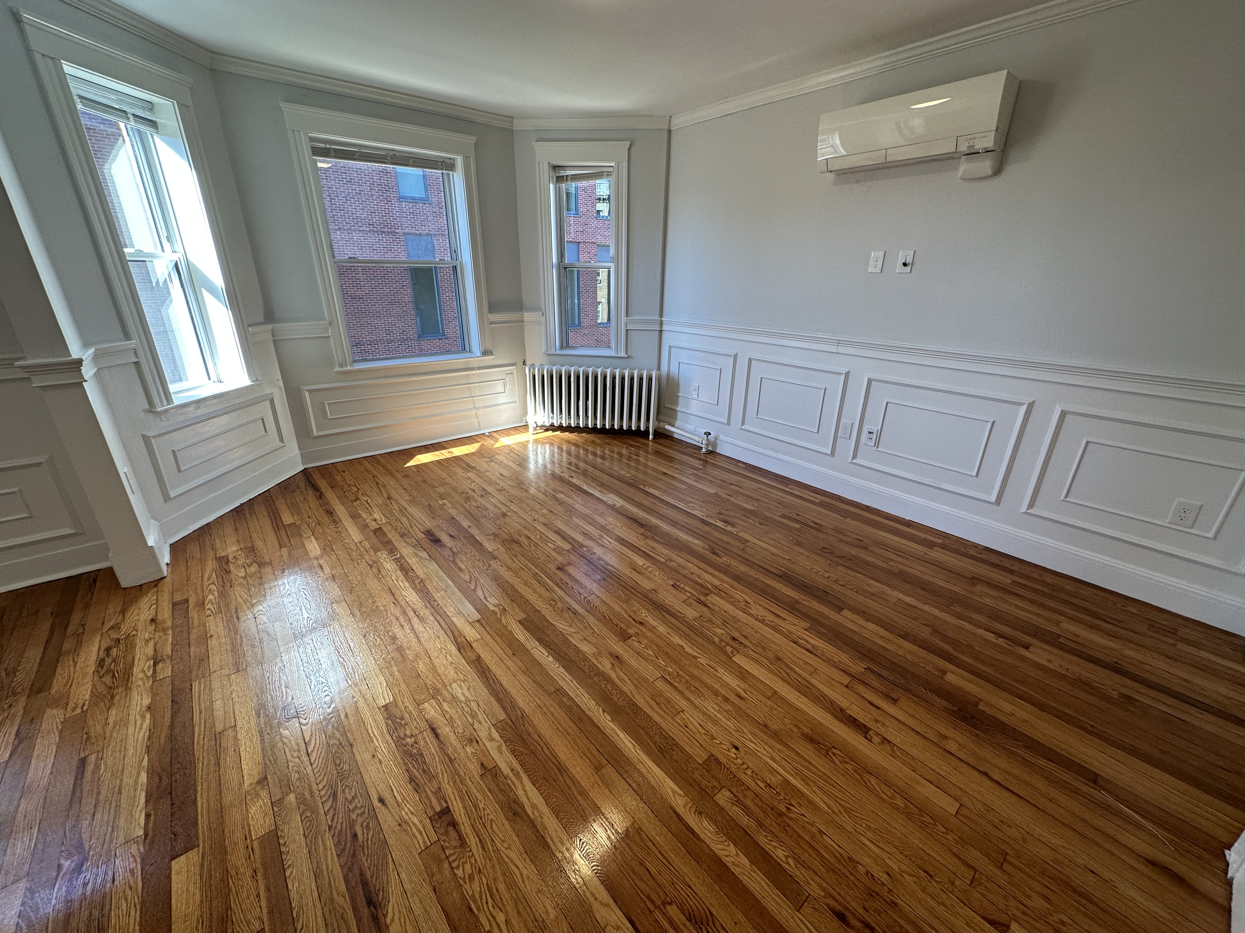 49 Worthington St, Mission Hill