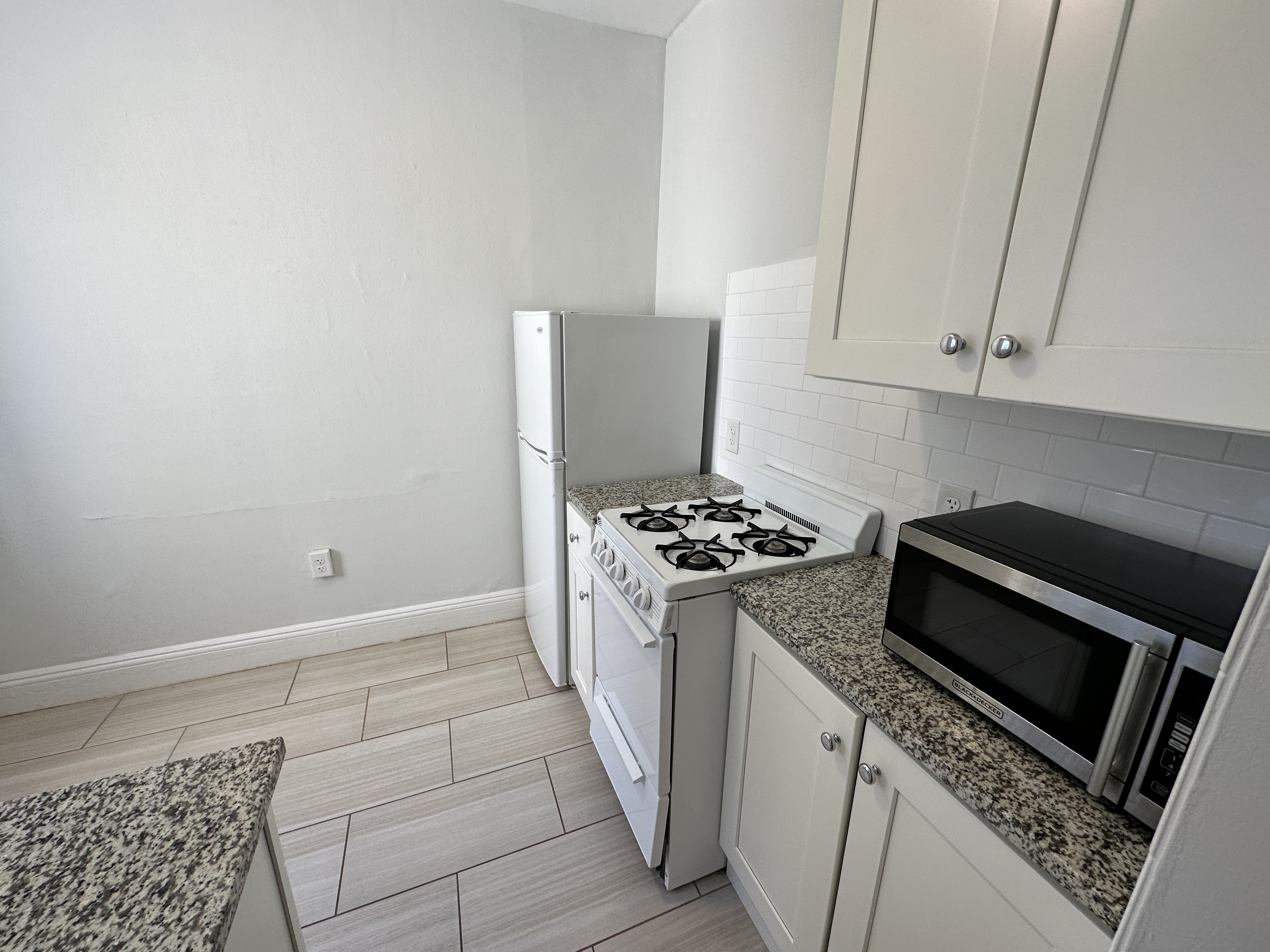 49 Worthington St, Mission Hill