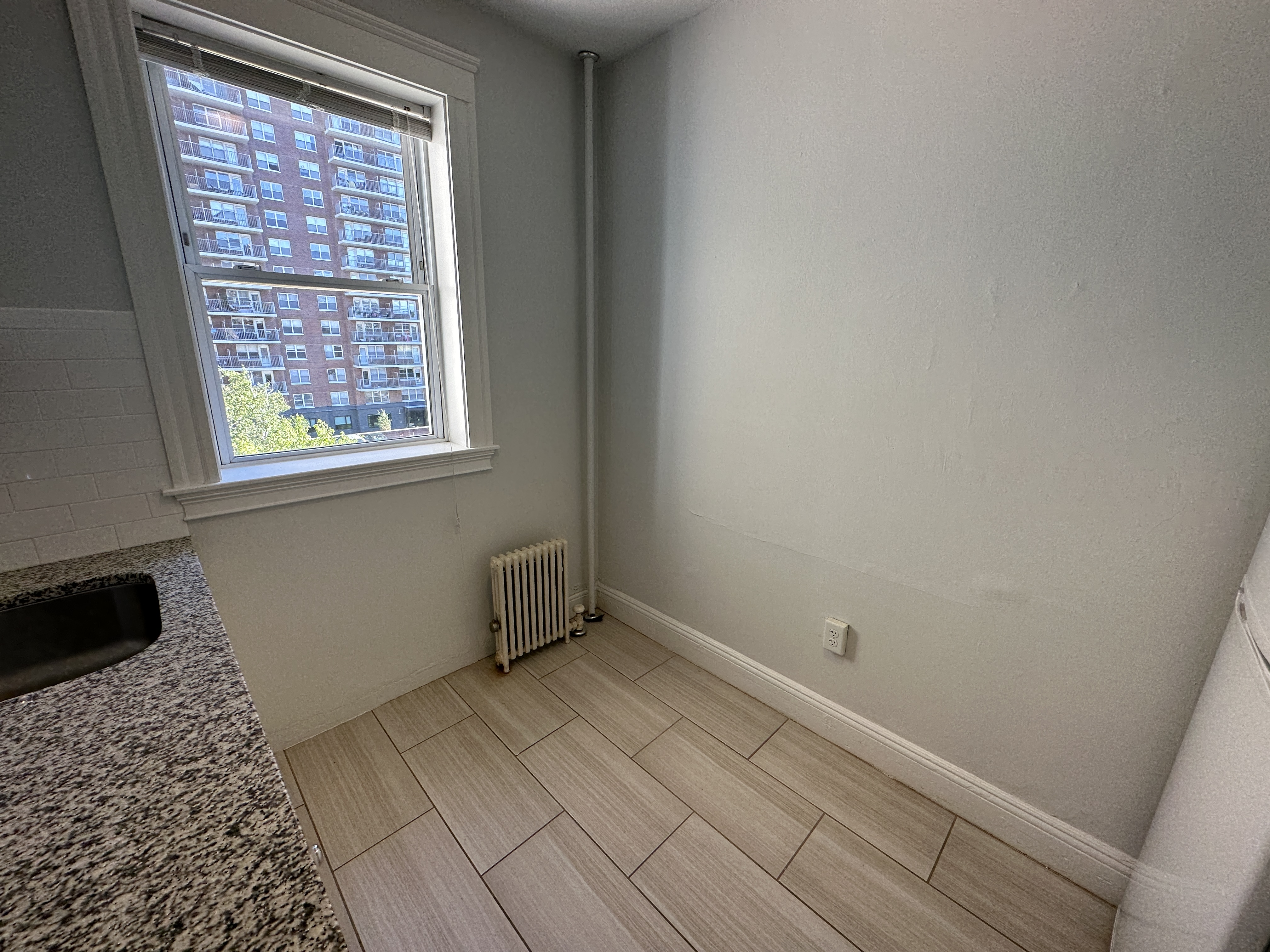 49 Worthington St, Mission Hill