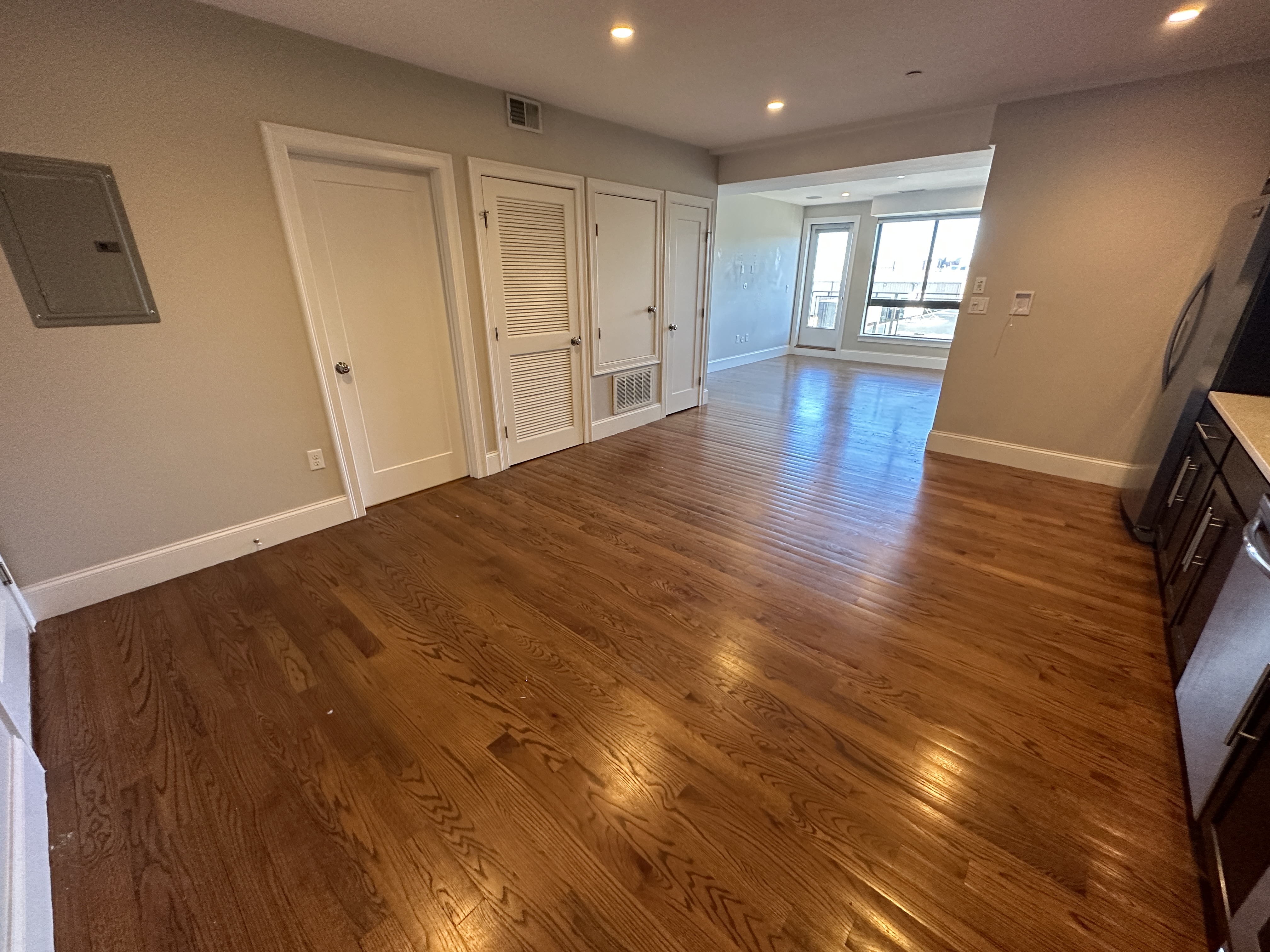 339 D St, South Boston