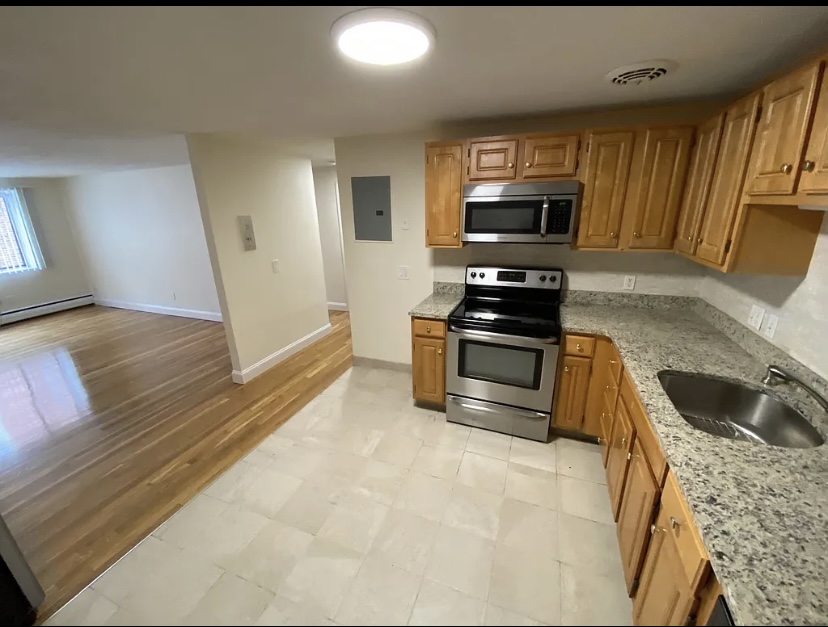 230 Babcock St, Coolidge Corner