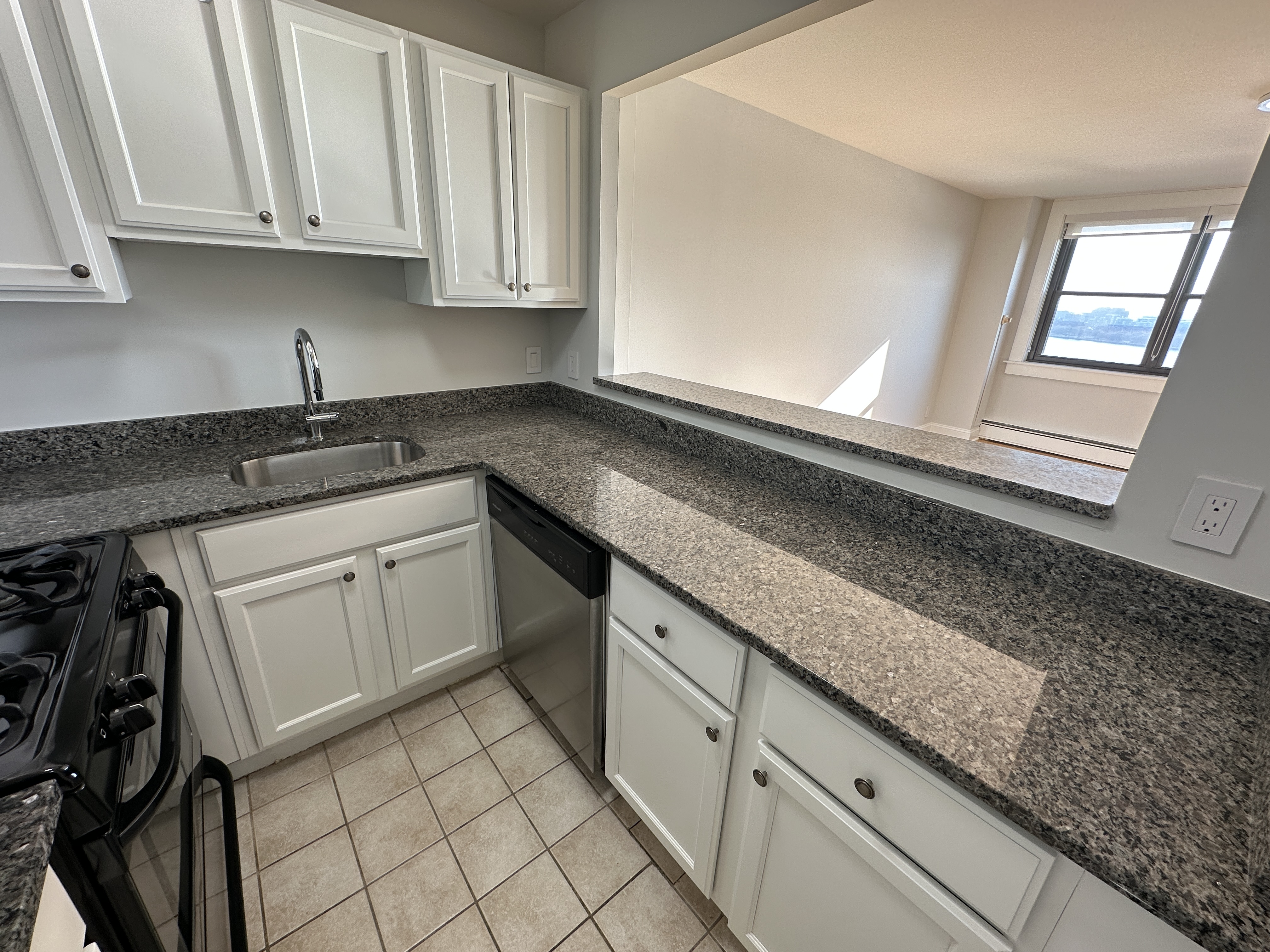 1410 Columbia Rd, South Boston