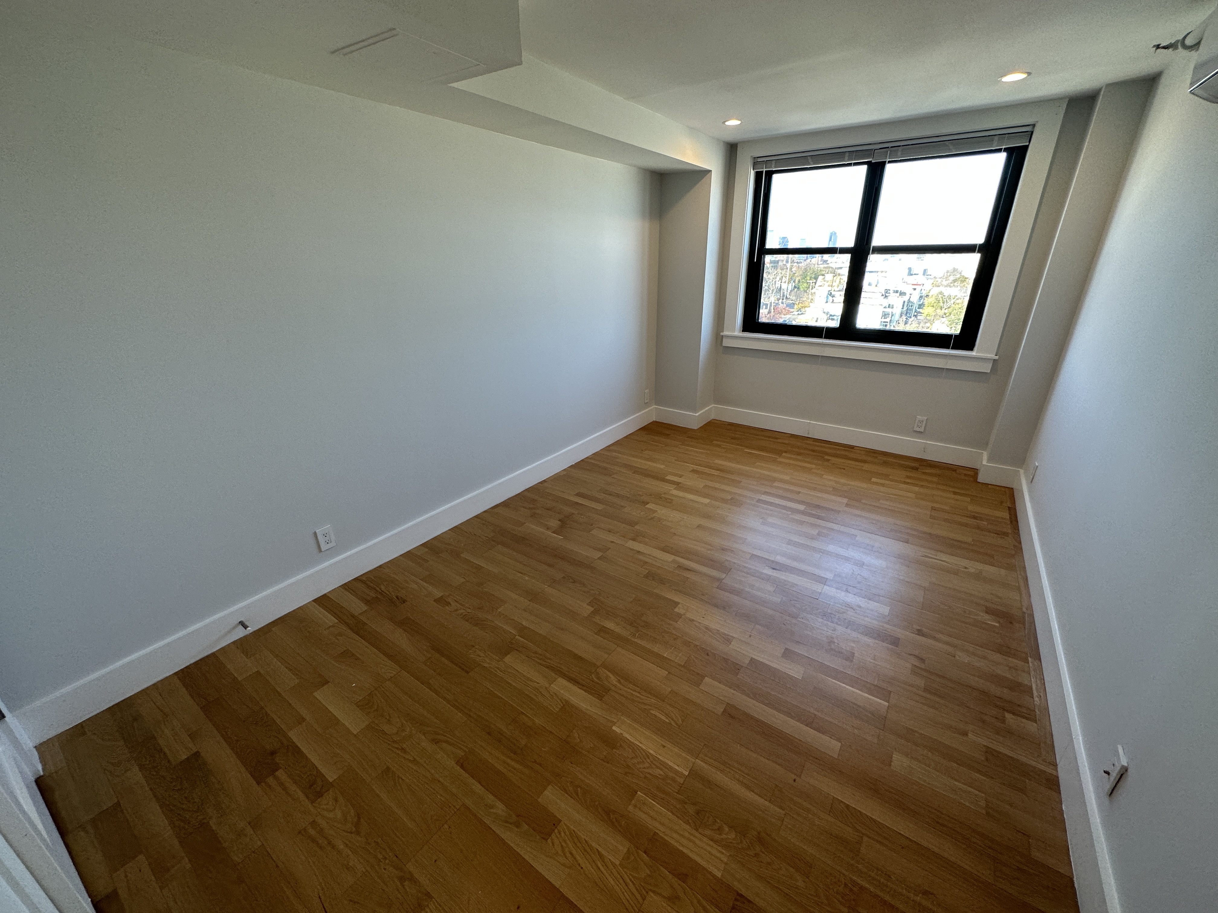 1410 Columbia Rd, South Boston