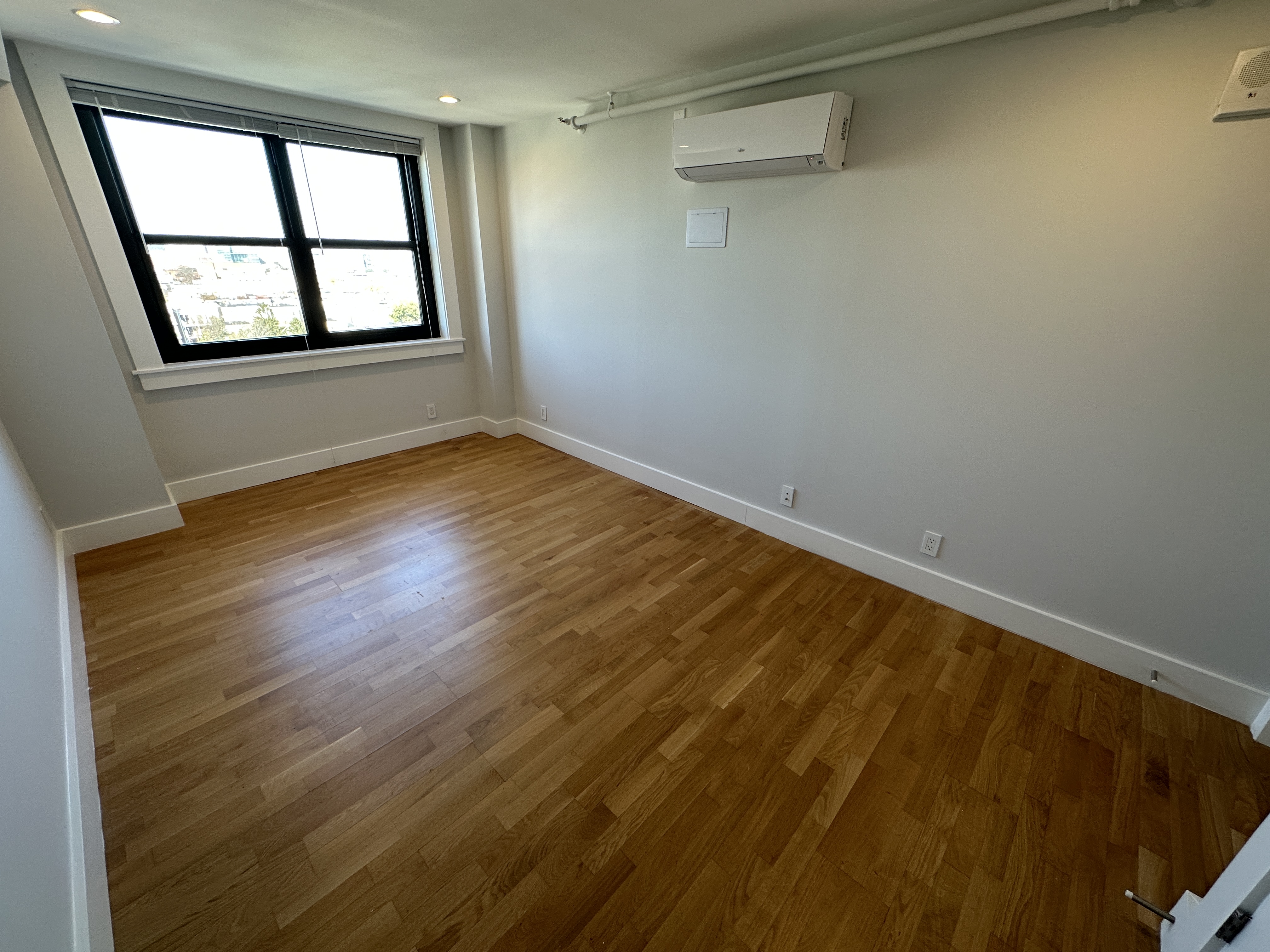 1410 Columbia Rd, South Boston