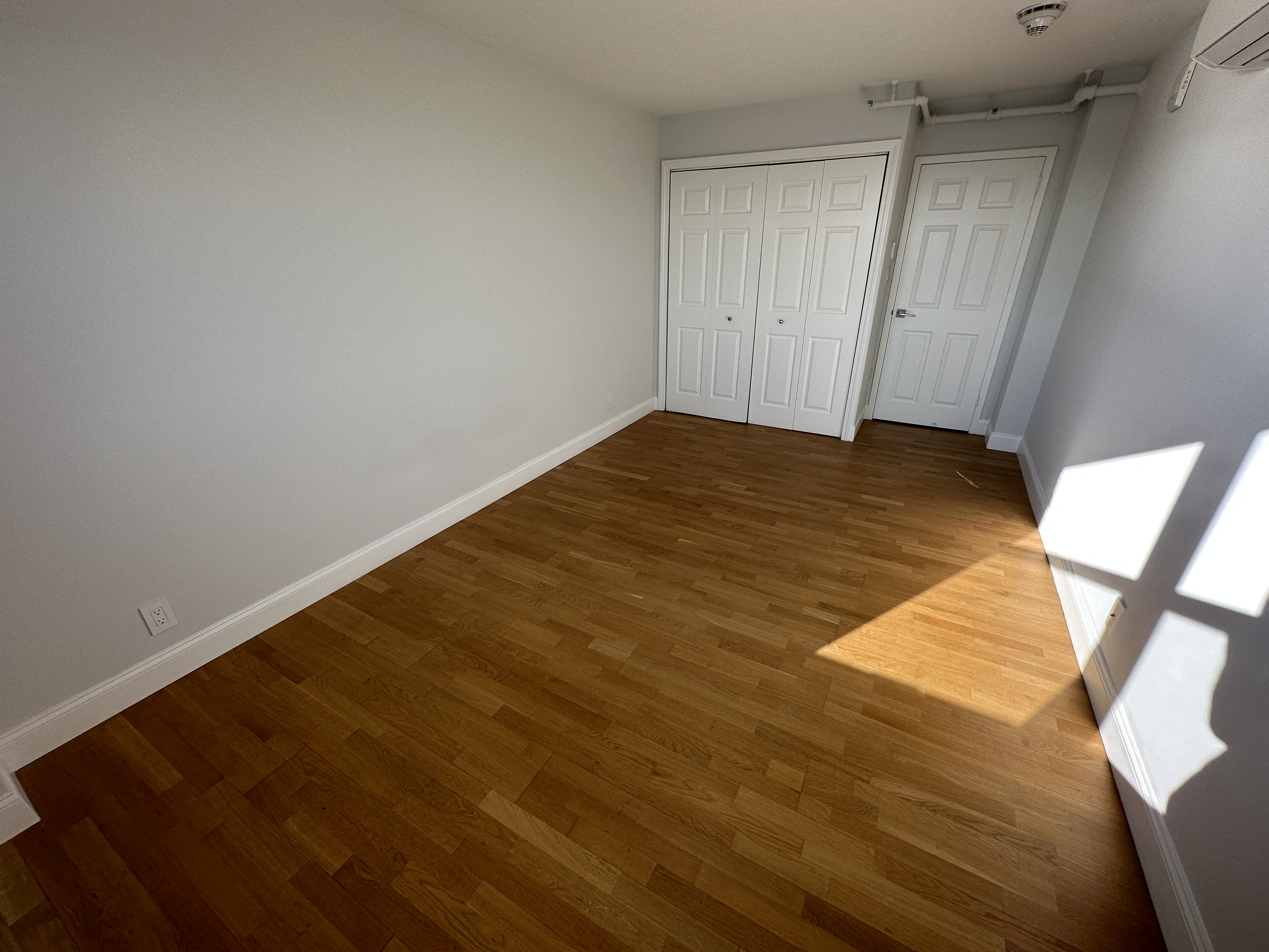 1410 Columbia Rd, South Boston