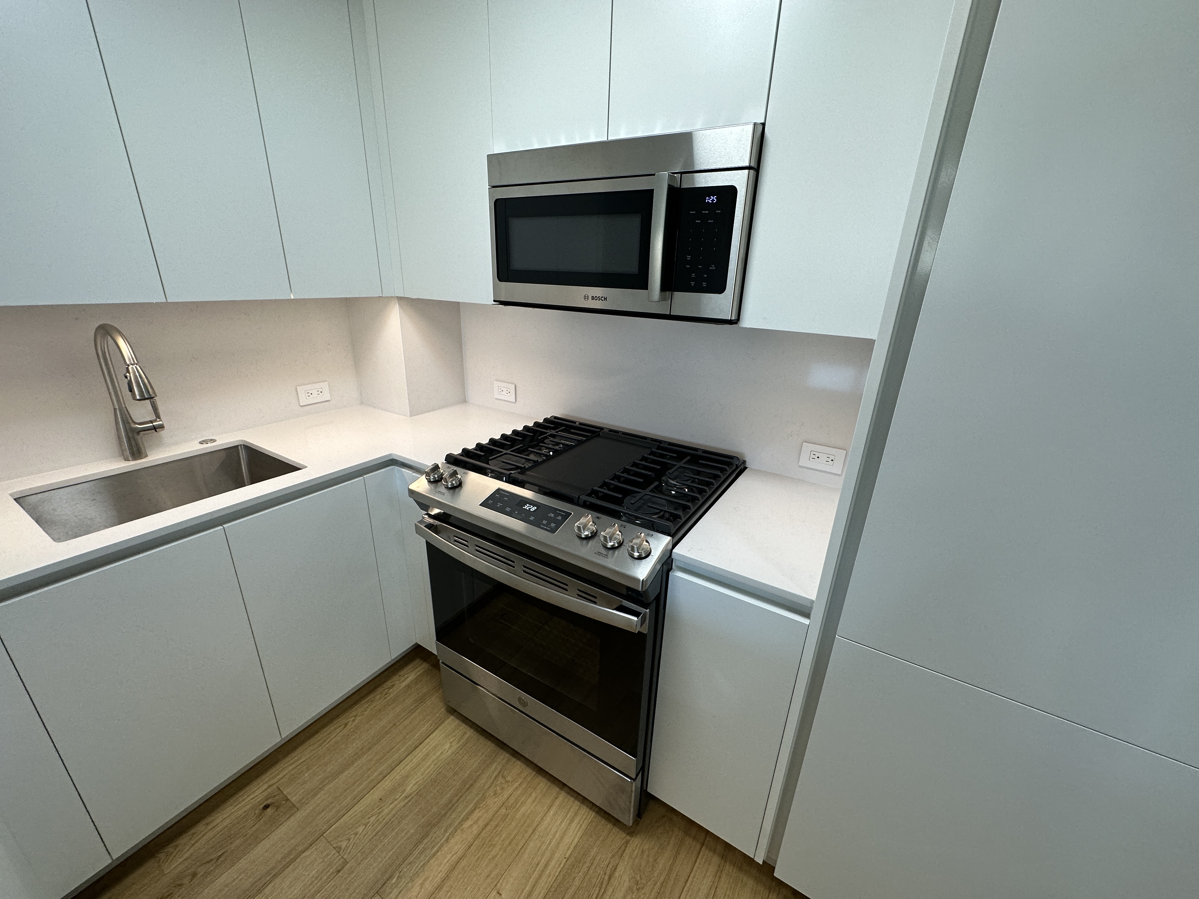 1410 Columbia Rd, South Boston