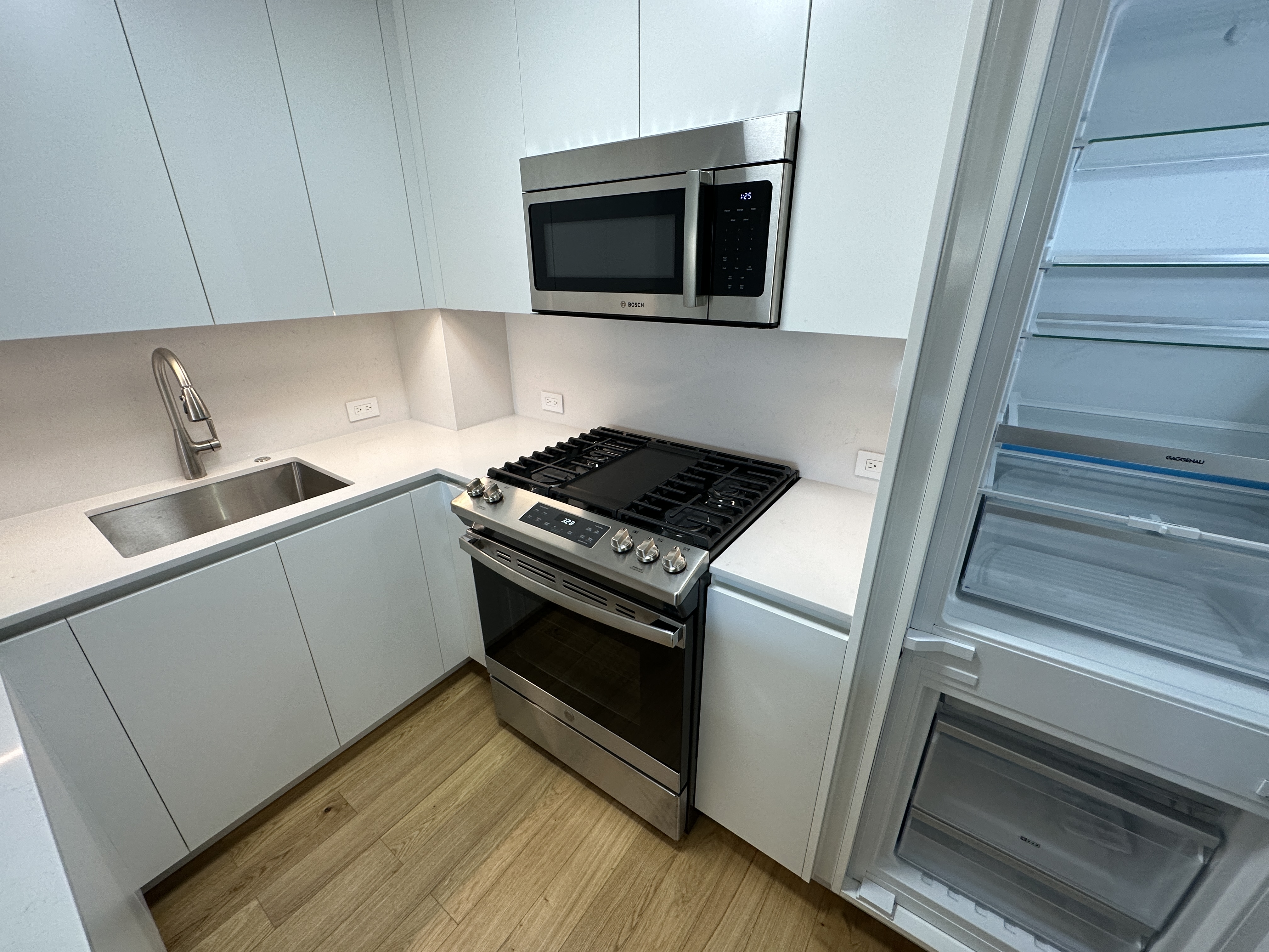 1410 Columbia Rd, South Boston