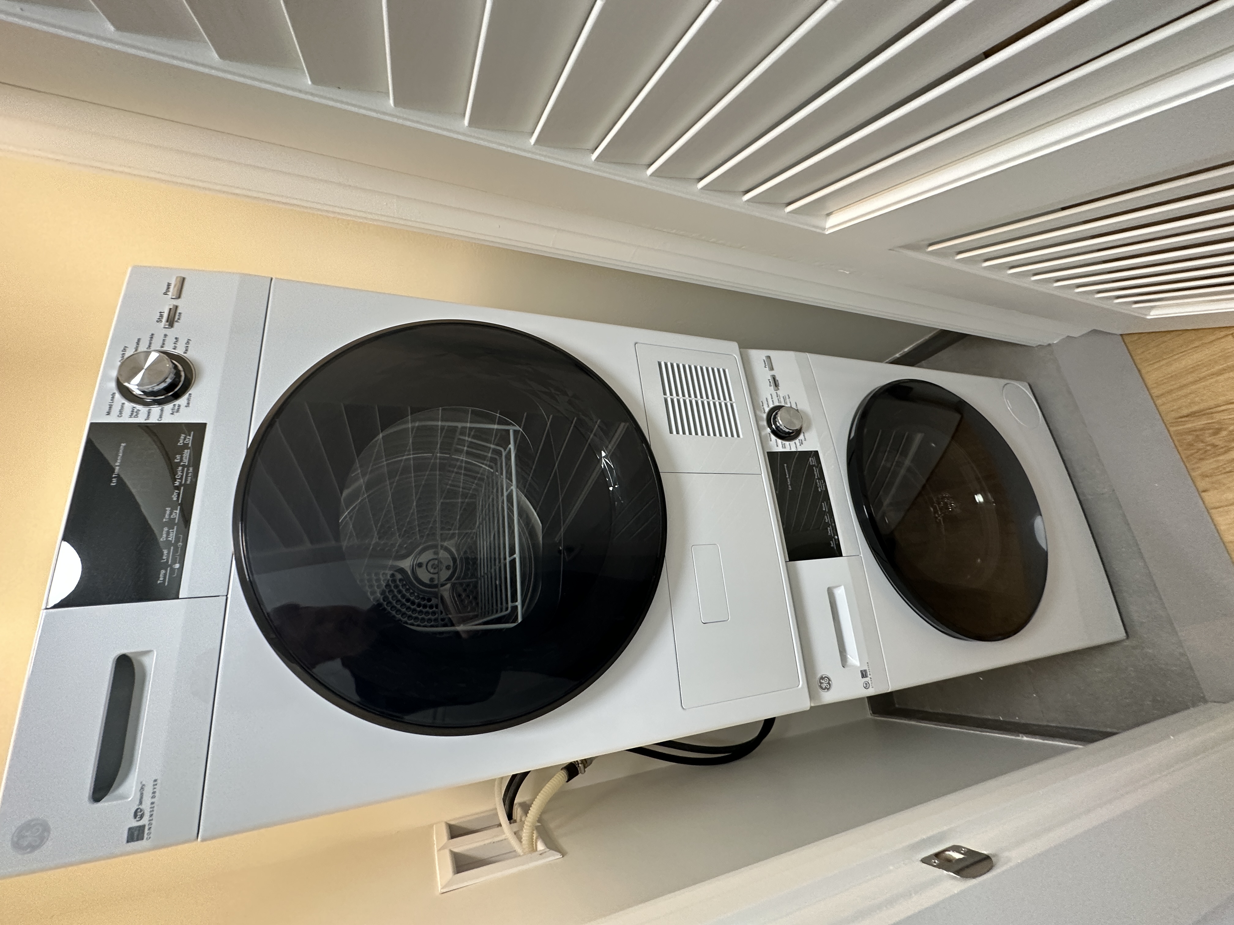 1410 Columbia Rd, South Boston