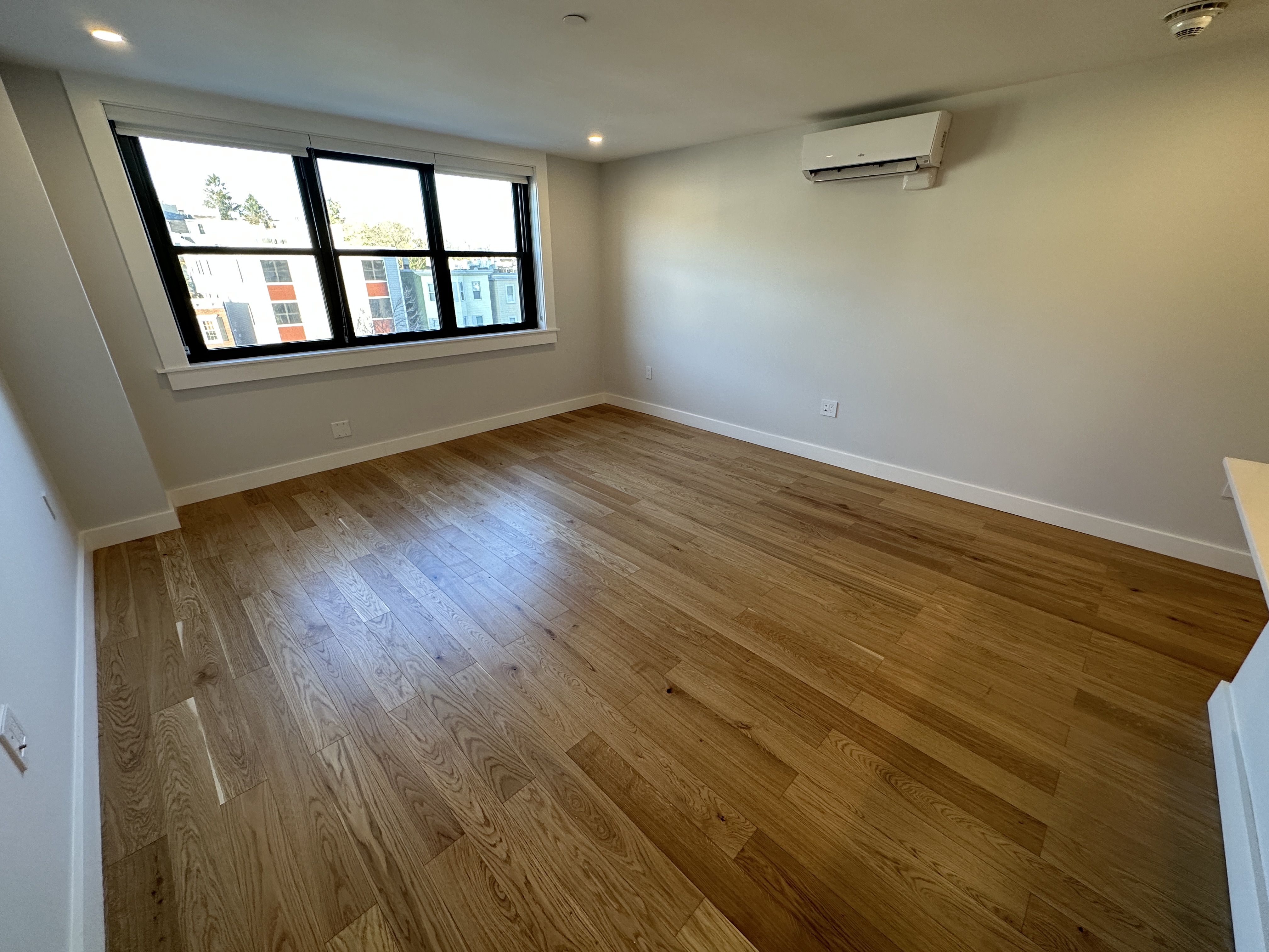 1410 Columbia Rd, South Boston