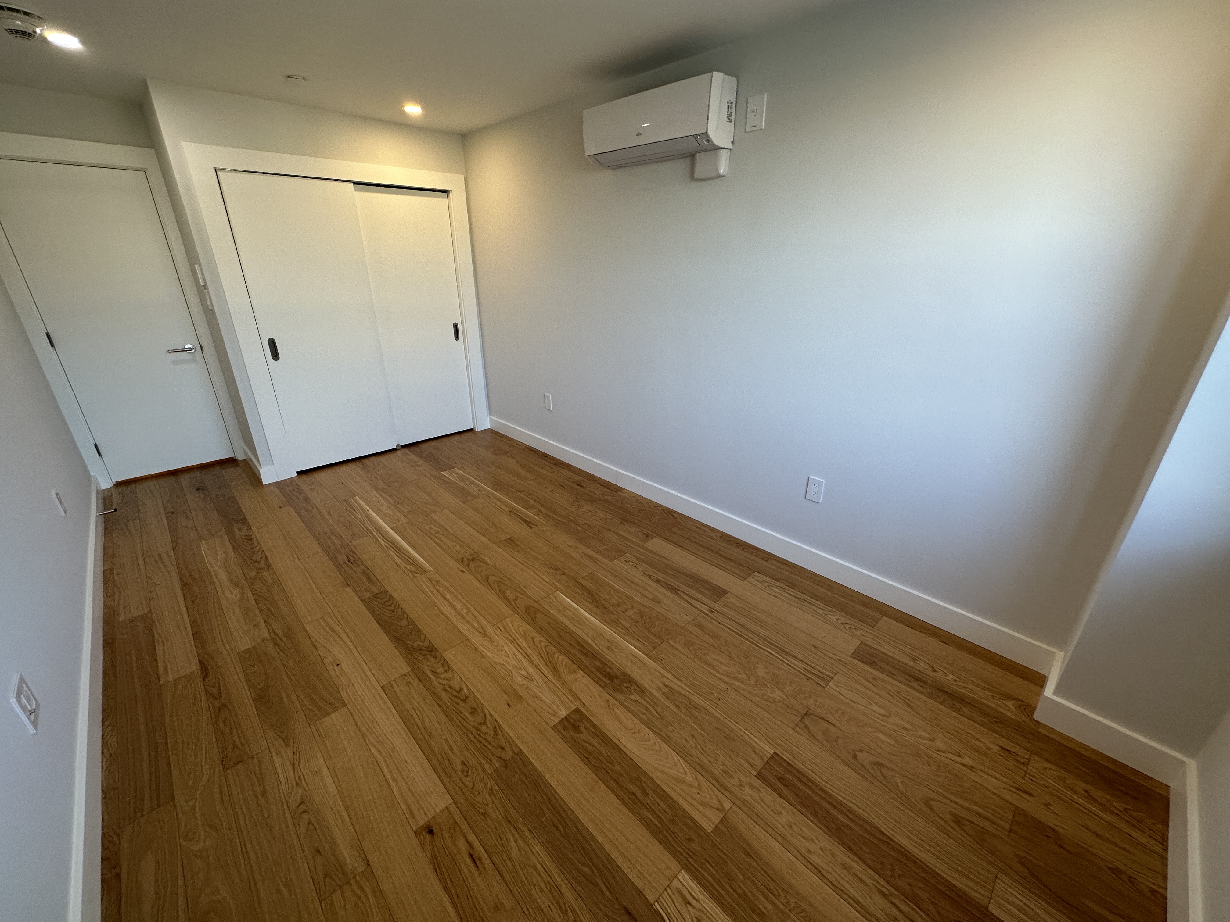 1410 Columbia Rd, South Boston