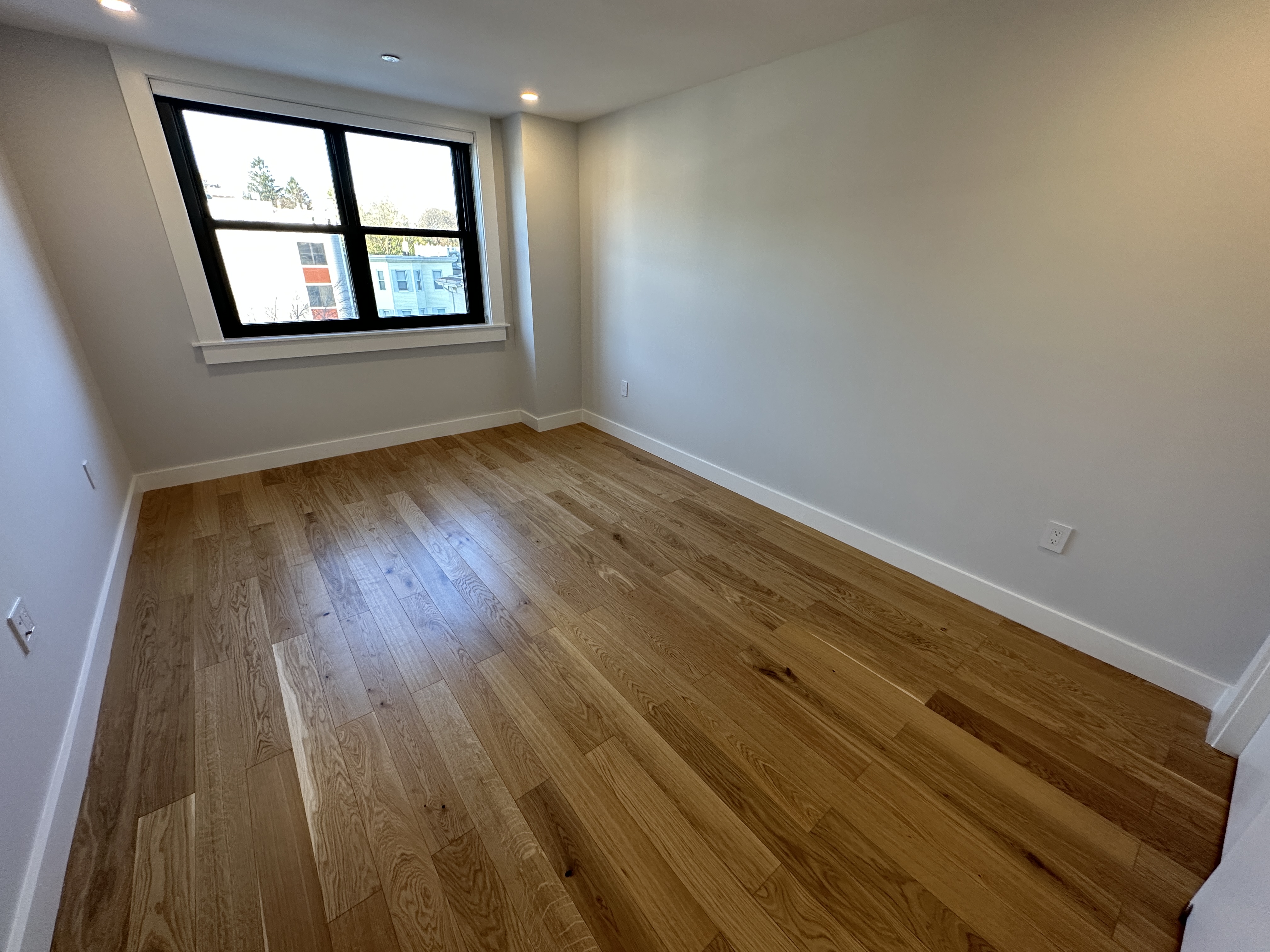 1410 Columbia Rd, South Boston