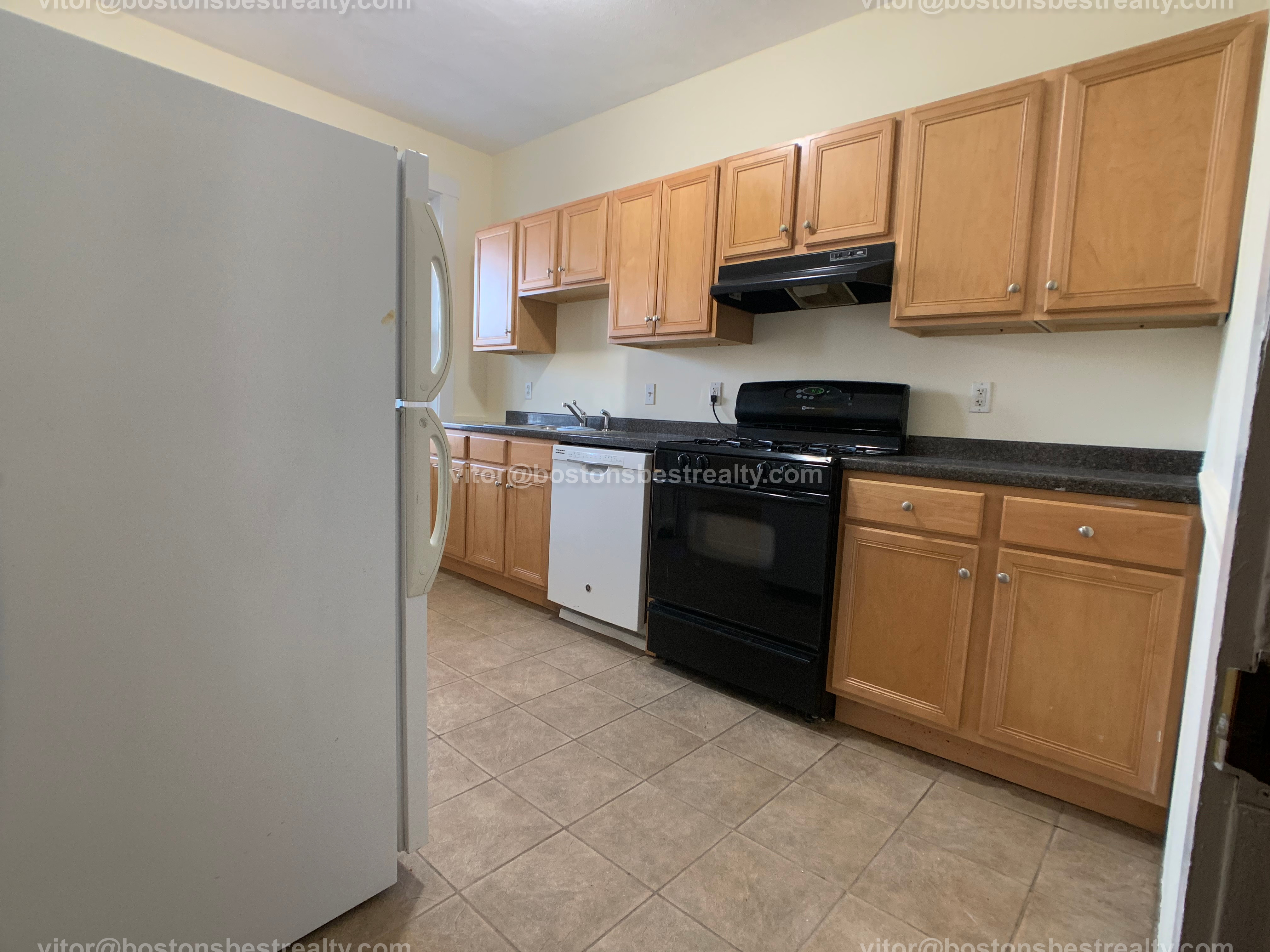 92 University Rd, Washington Square