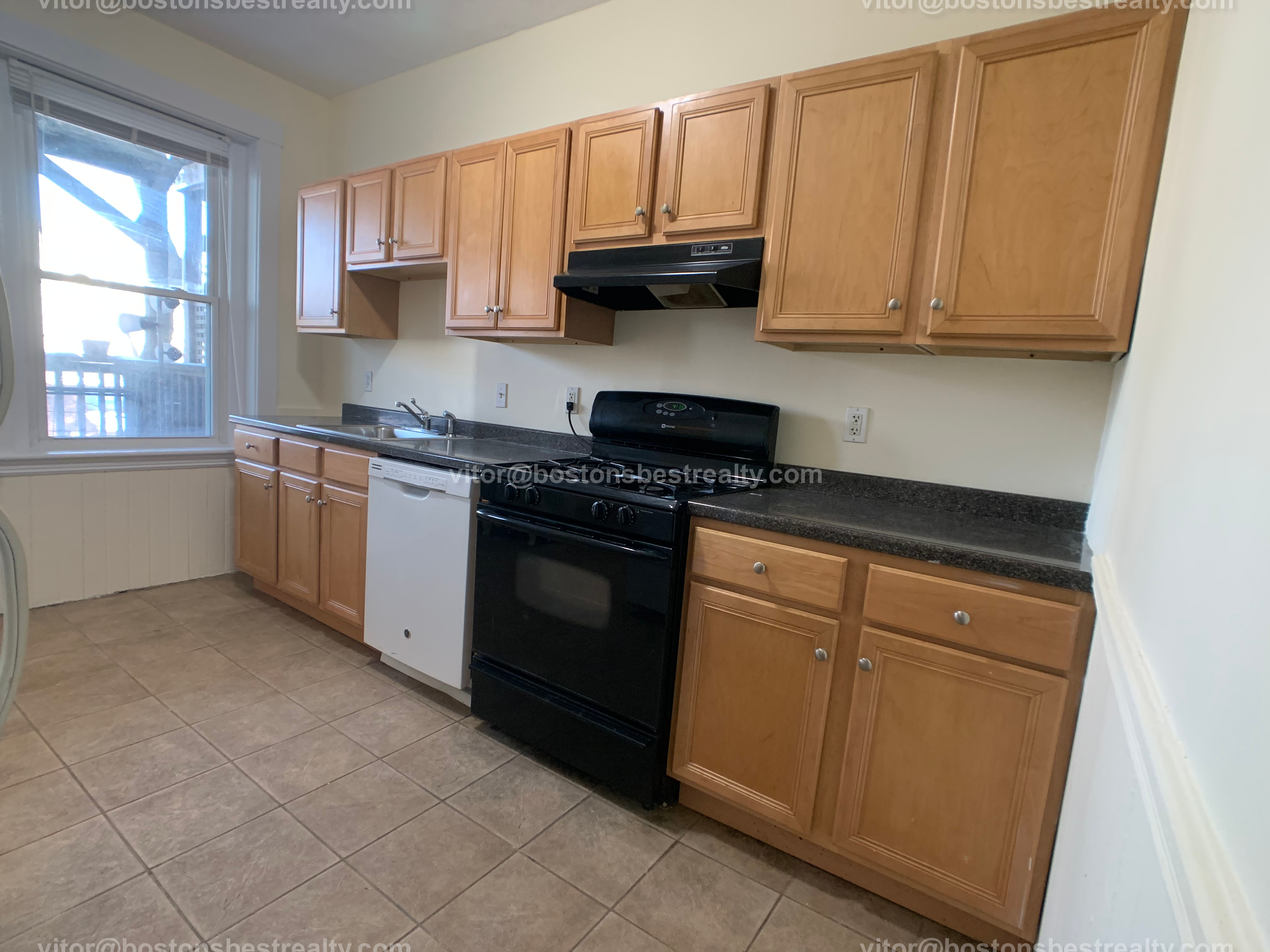 92 University Rd, Washington Square