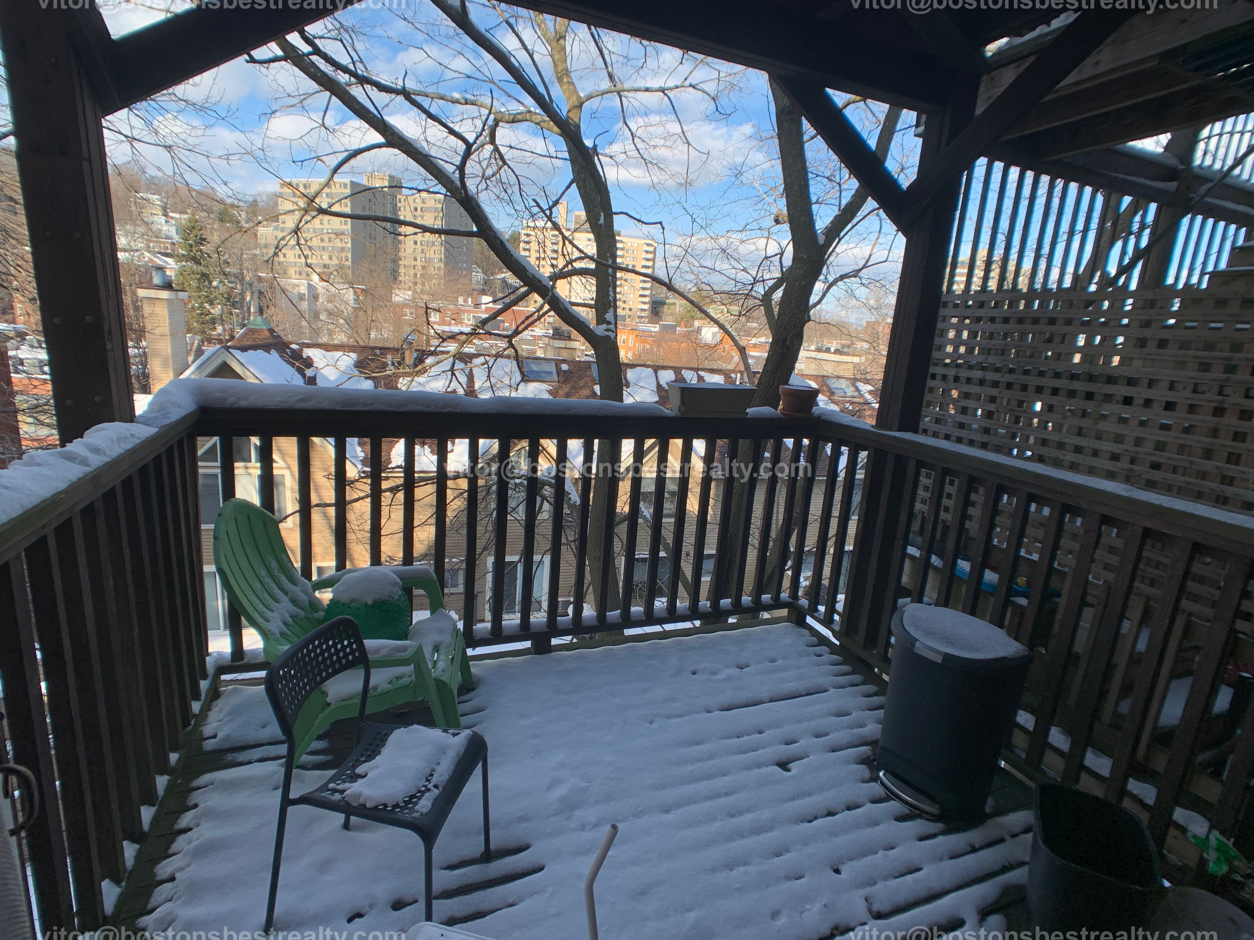 92 University Rd, Washington Square