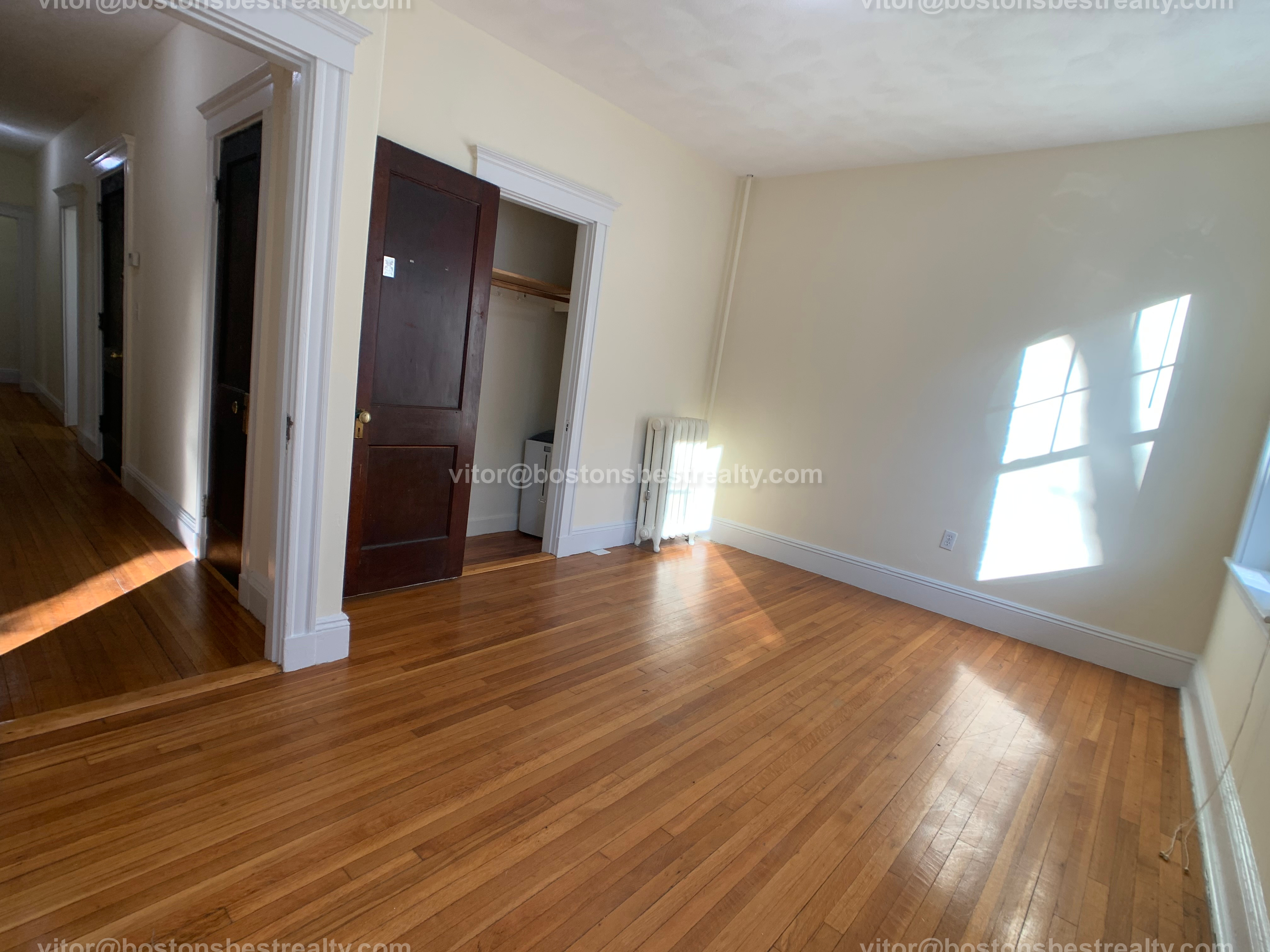 92 University Rd, Washington Square