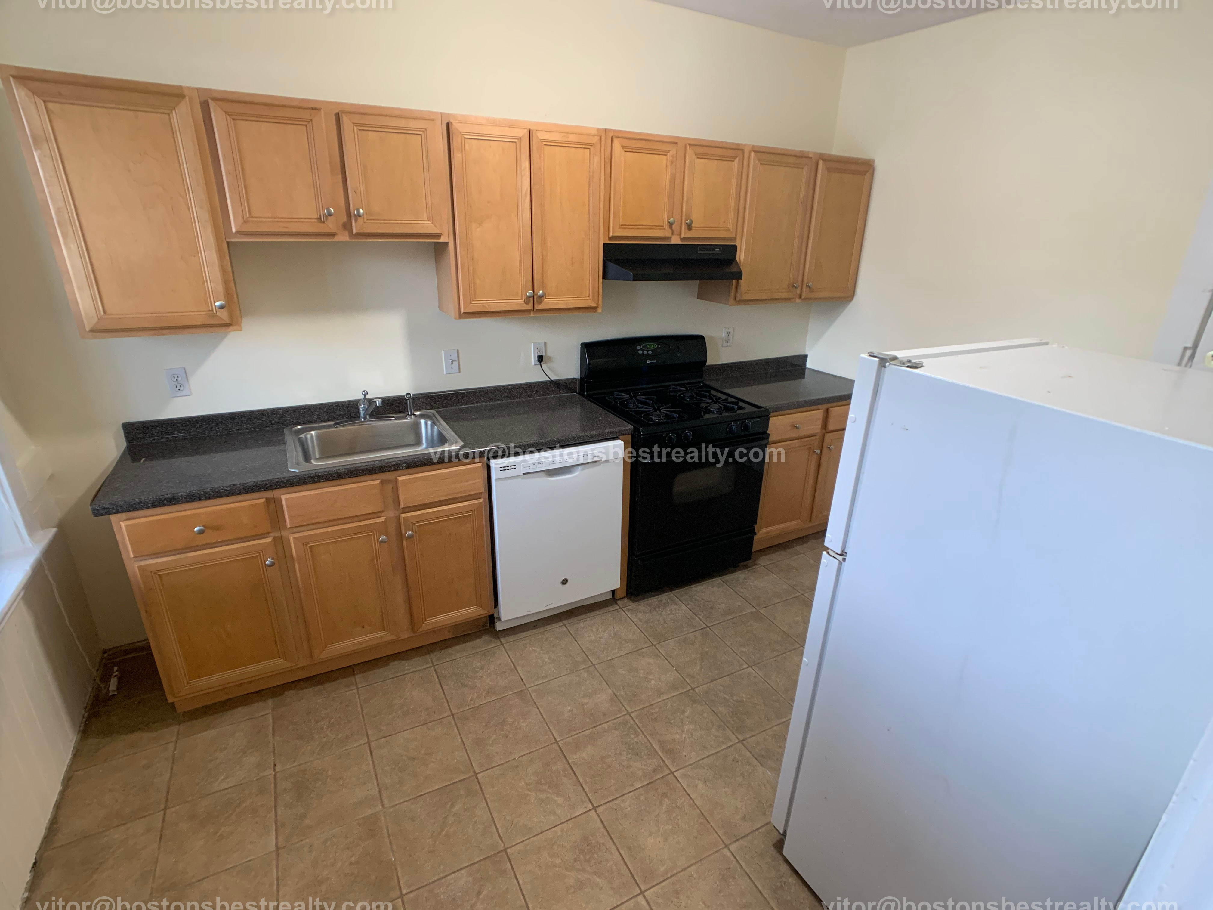 92 University Rd, Washington Square