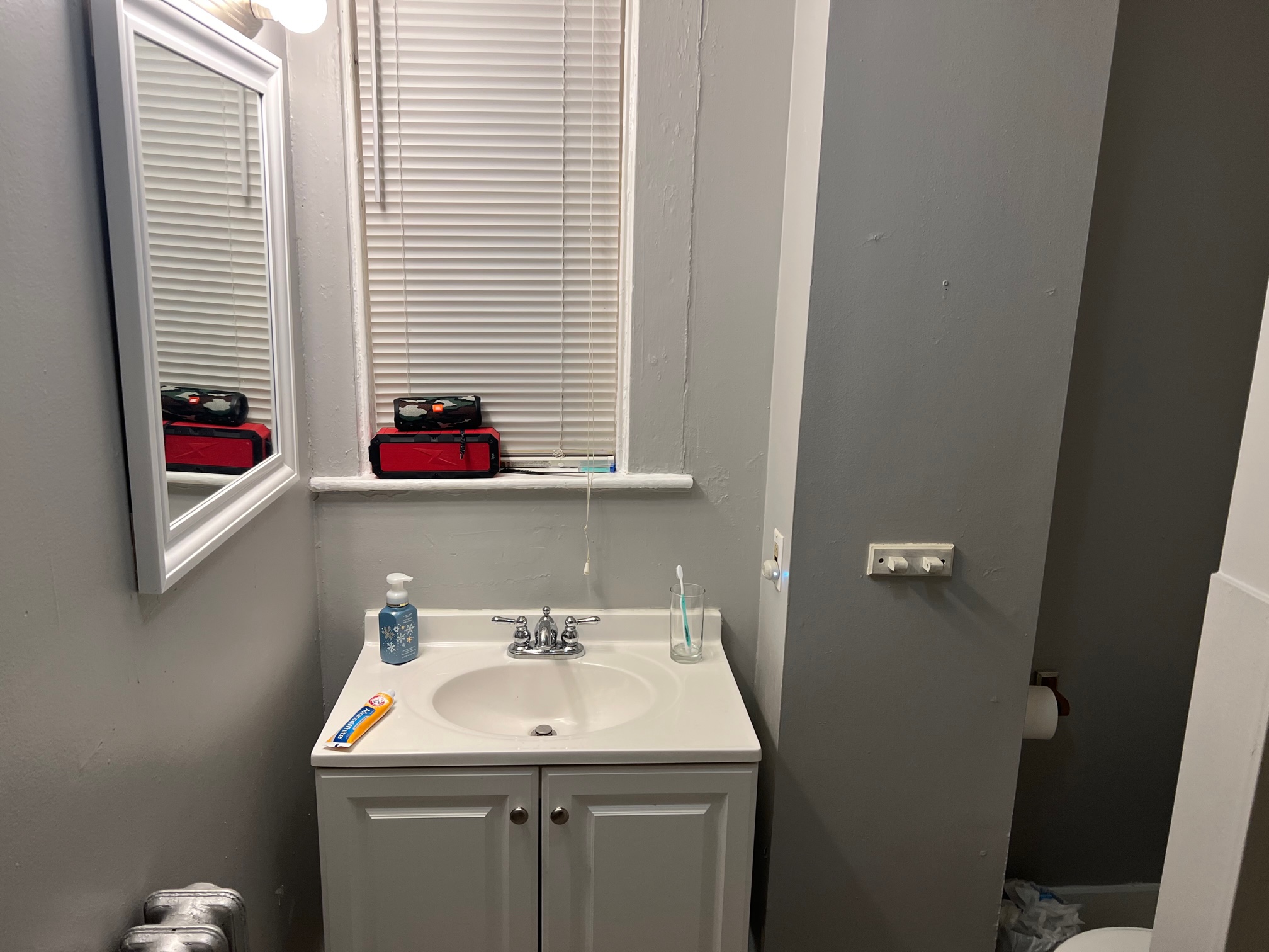 121 Hillside St, Mission Hill