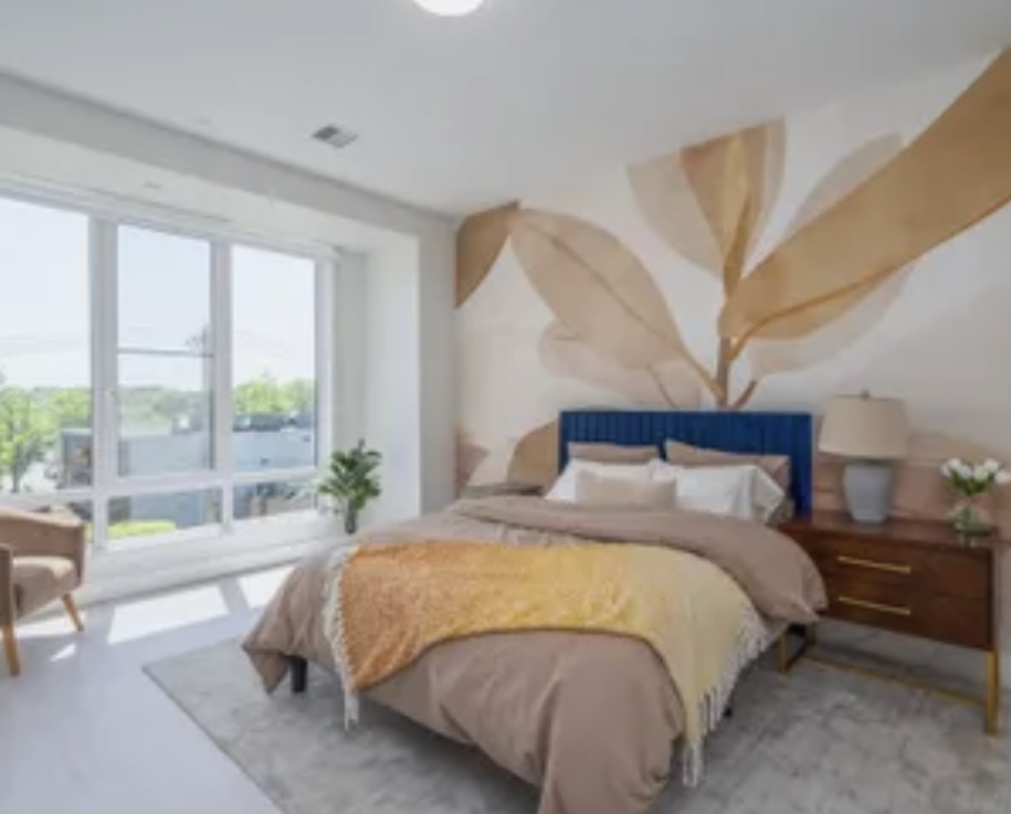 33 Newport Ave, Quincy