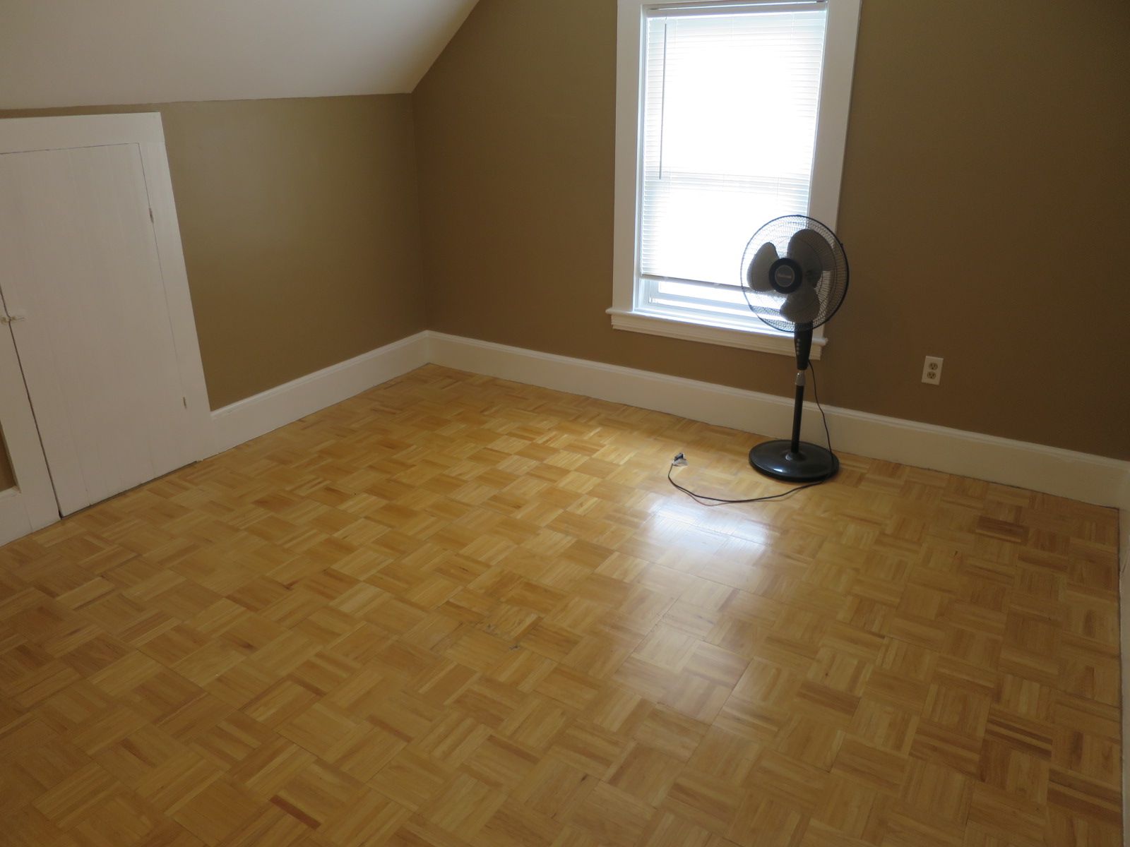 95 Flint St, Gilman Square