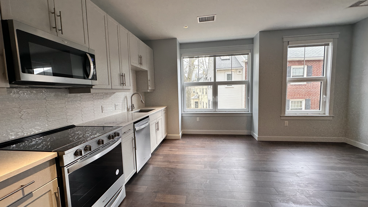 136 Babcock St, Coolidge Corner