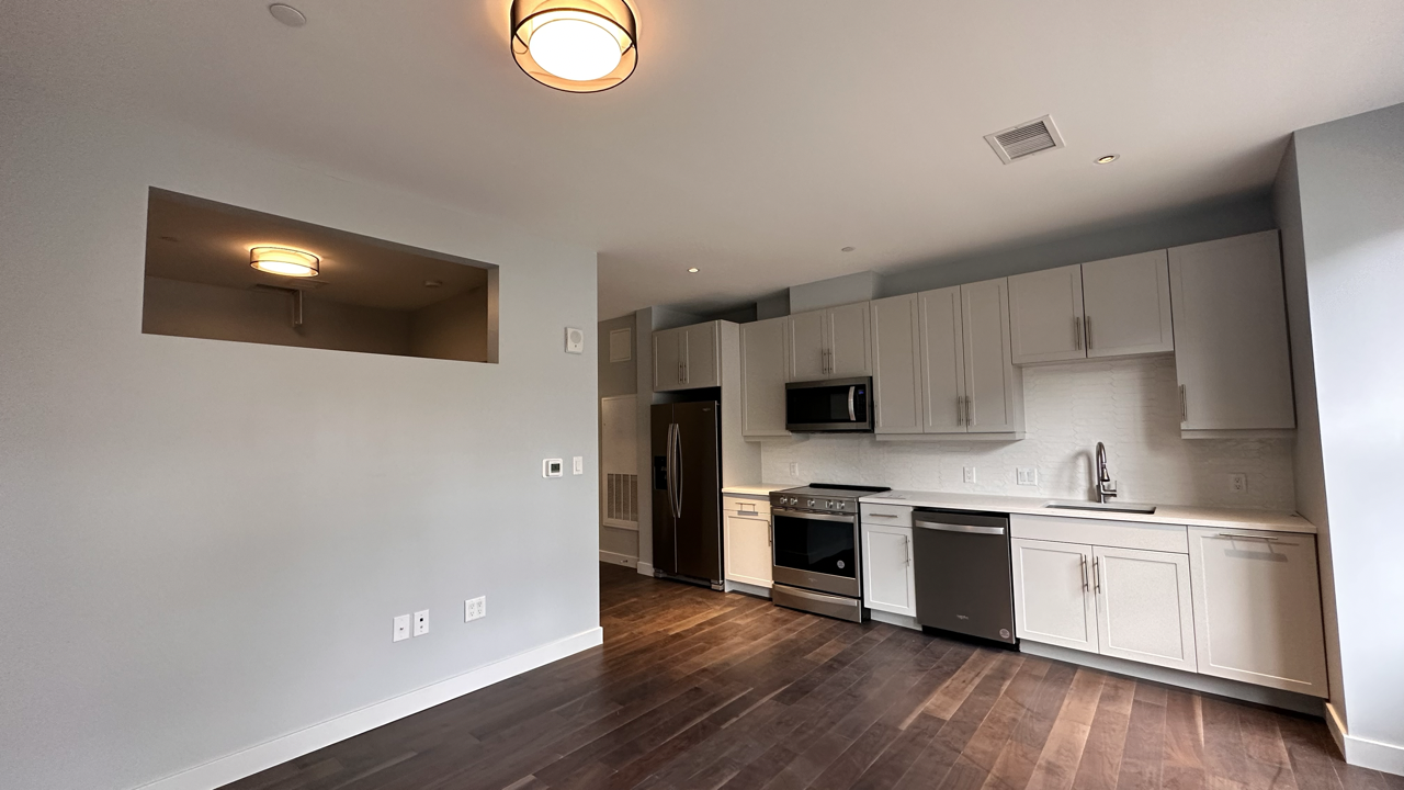 136 Babcock St, Coolidge Corner