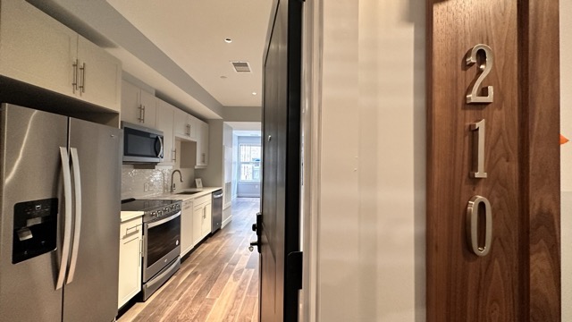 136 Babcock, Longwood