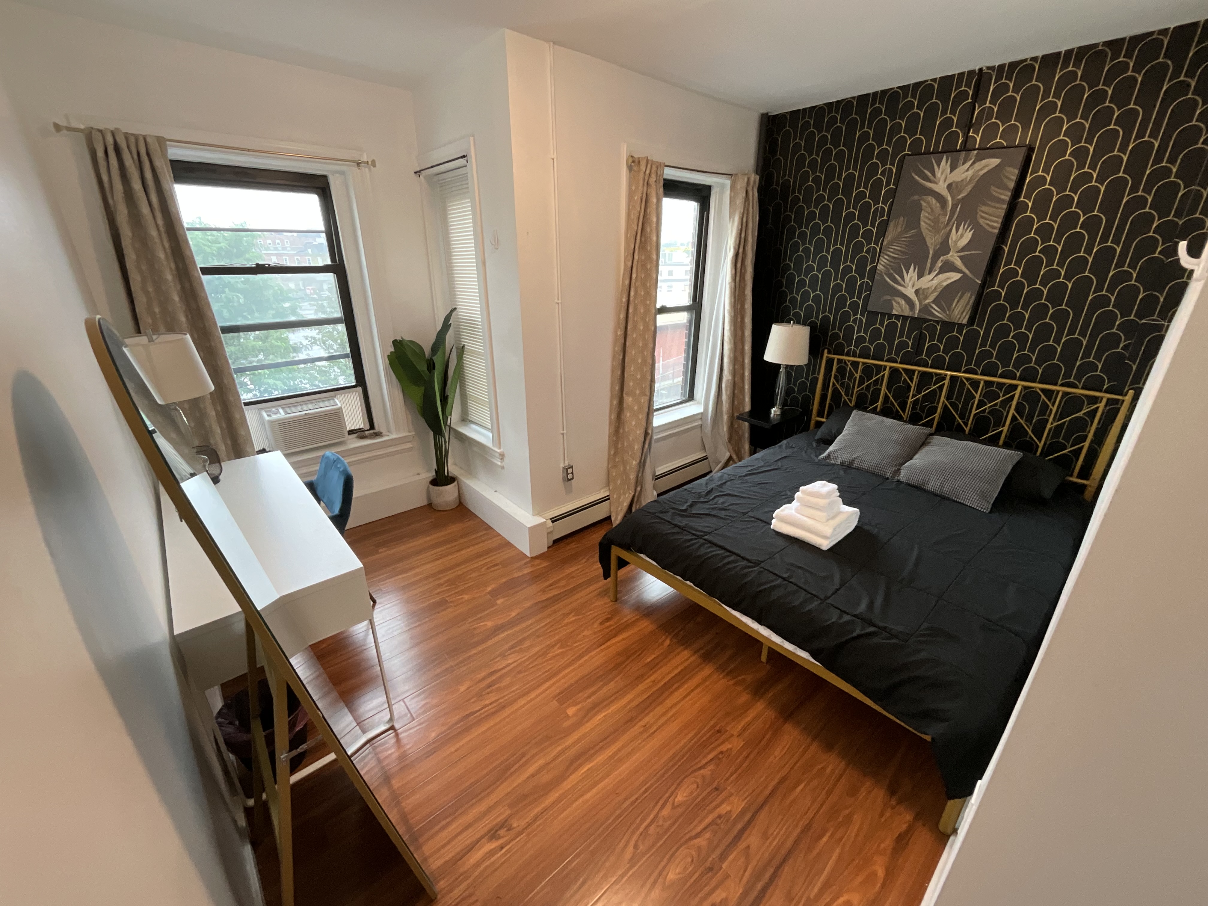 871 Harrison Ave, Roxbury