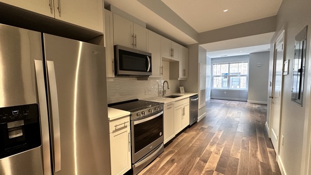 136 Babcock, Longwood