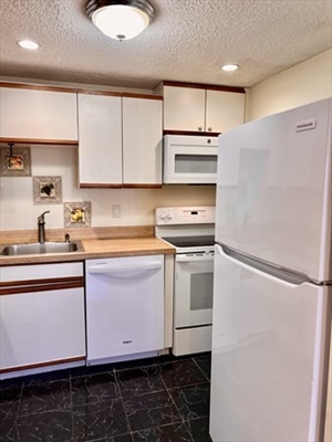 200 Park Terrace Dr, Stoneham