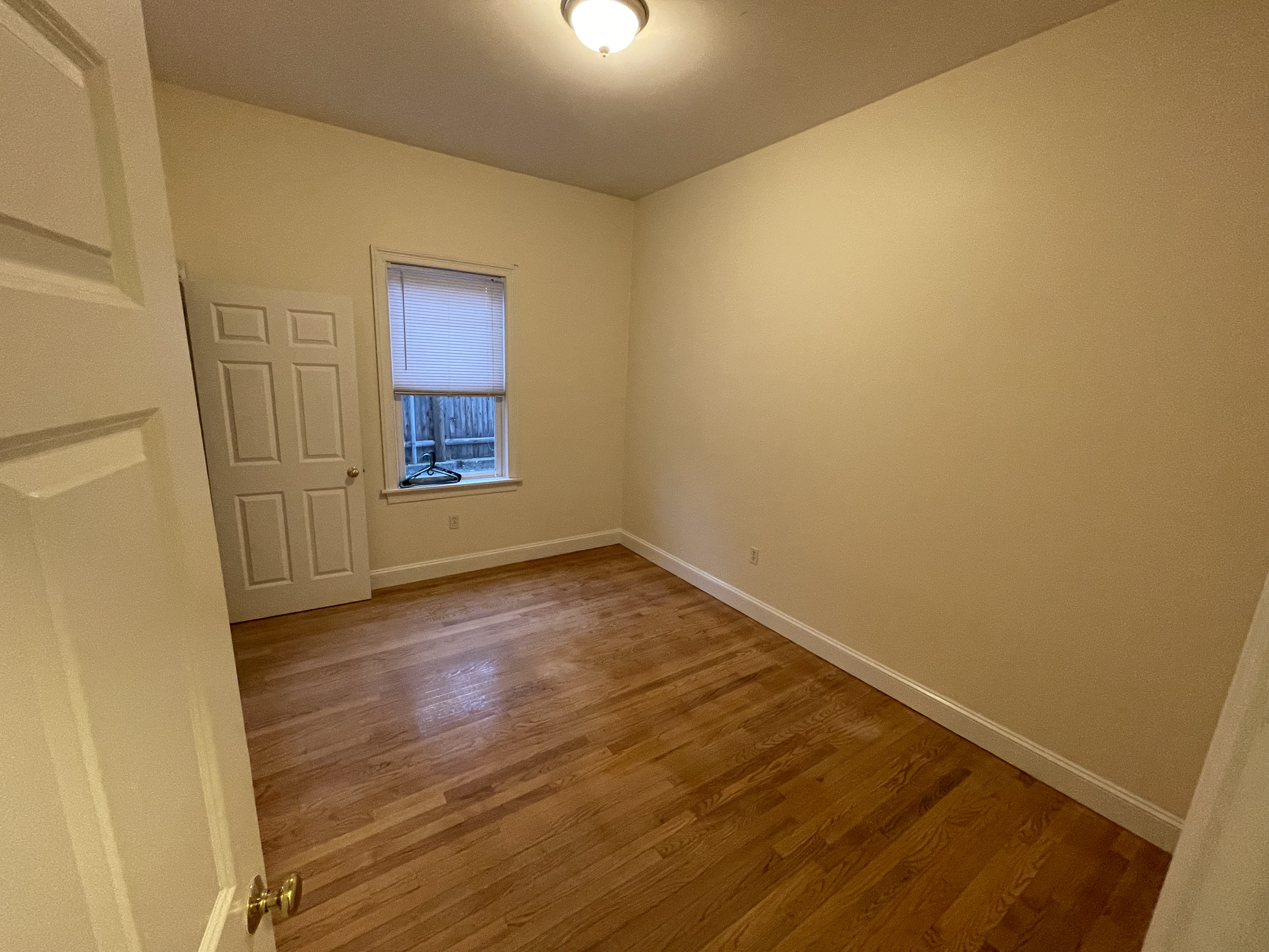 9 Gardner Ter, Allston