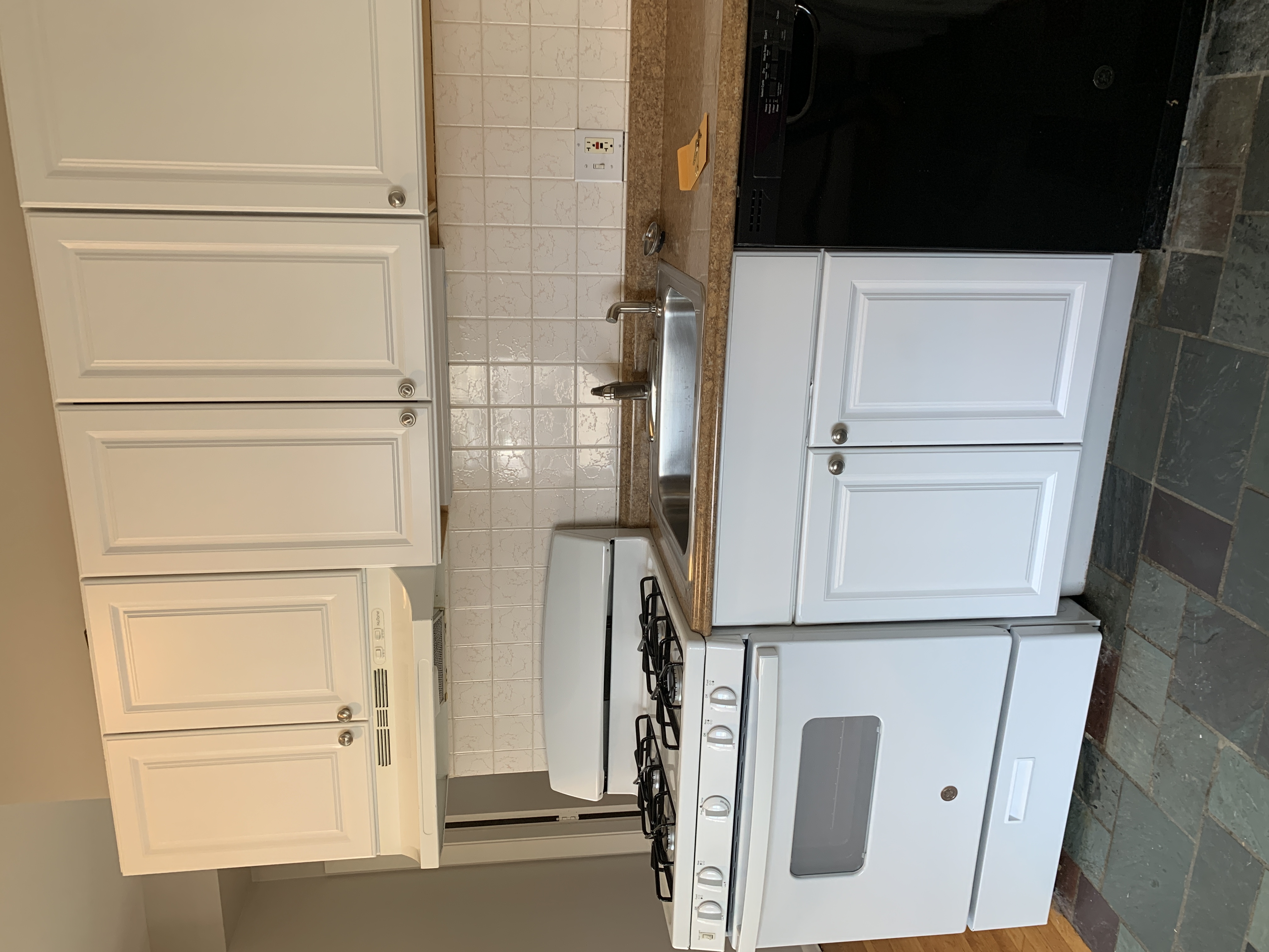 9 Elmer St, Riverside