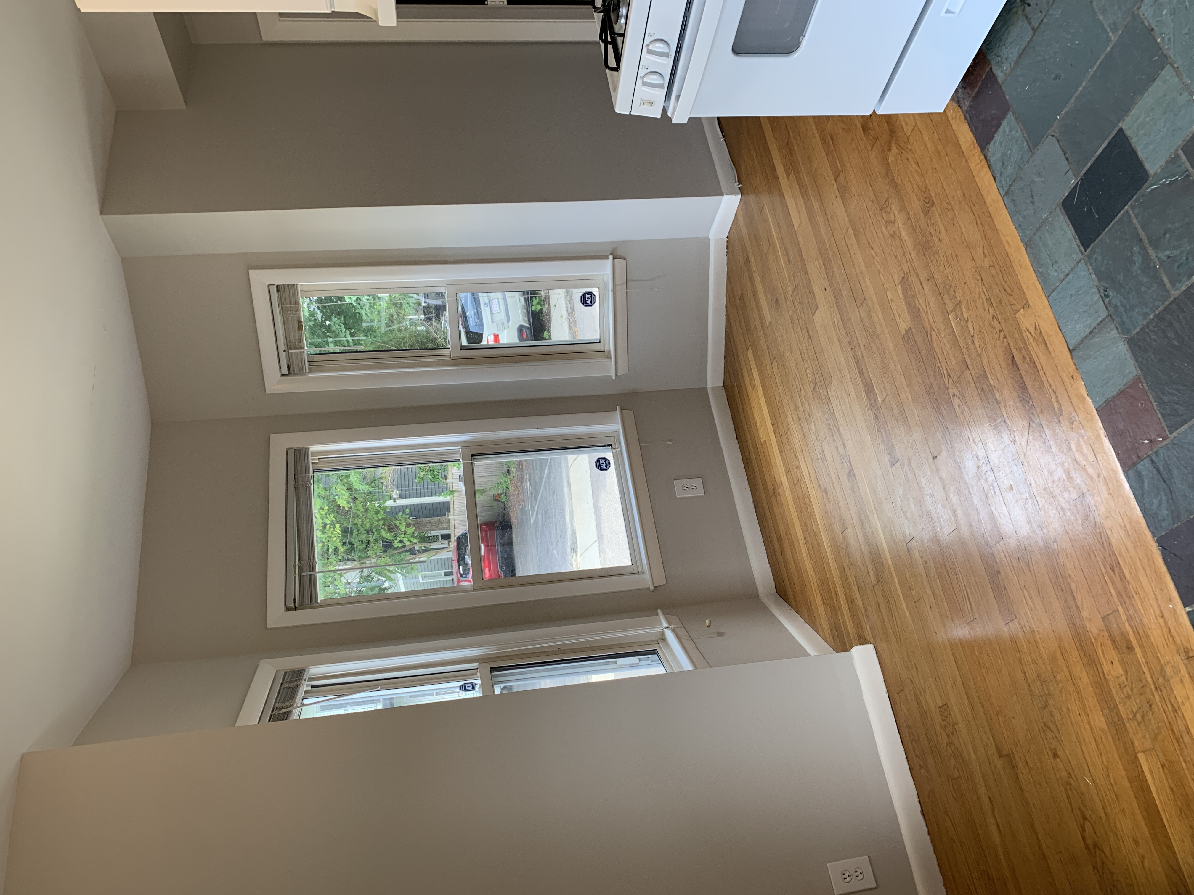 9 Elmer St, Riverside