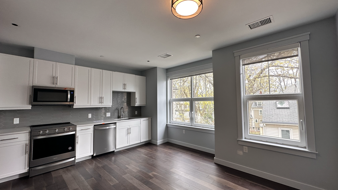 136 Babcock St, Coolidge Corner