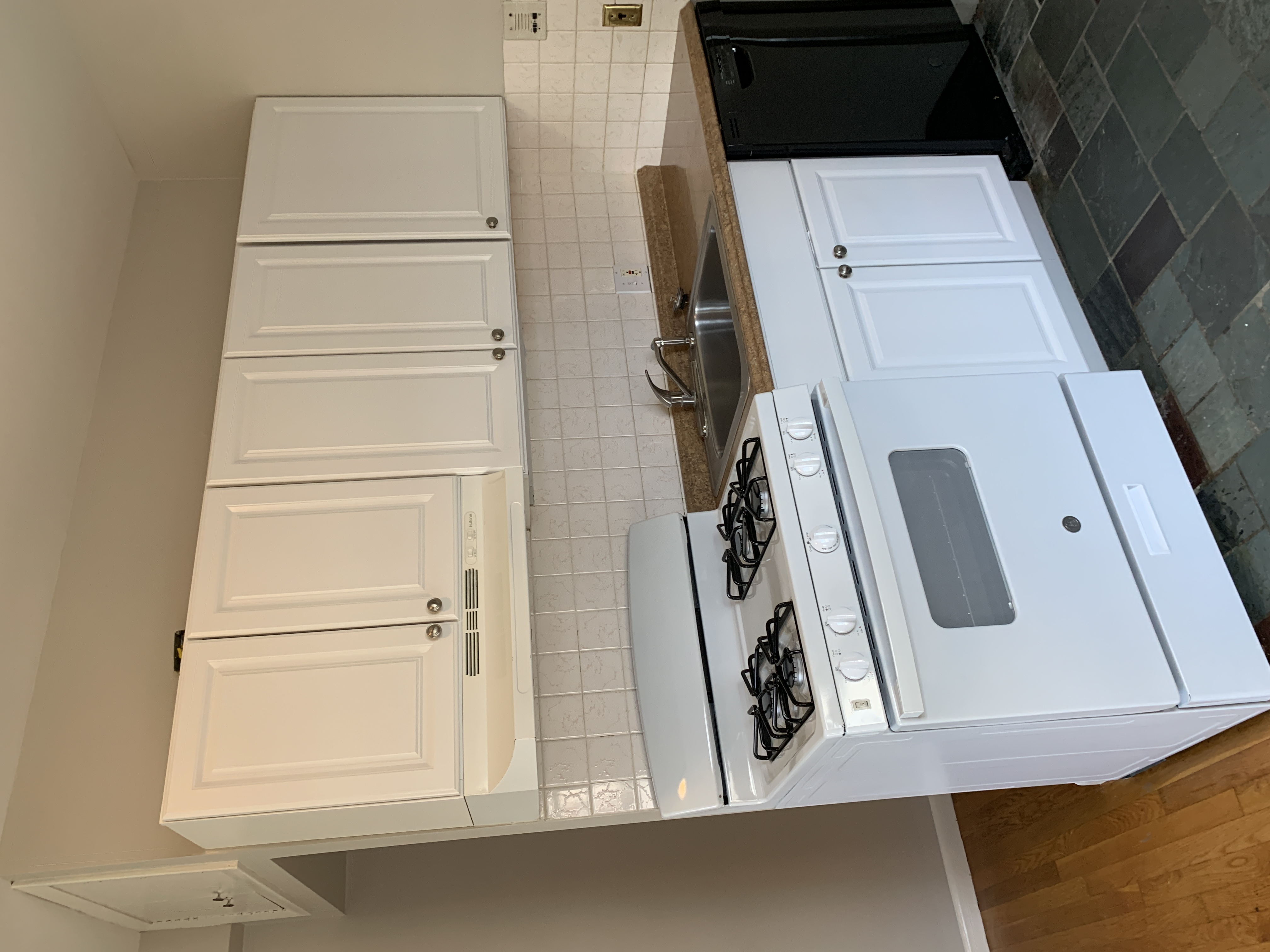 9 Elmer St, Riverside