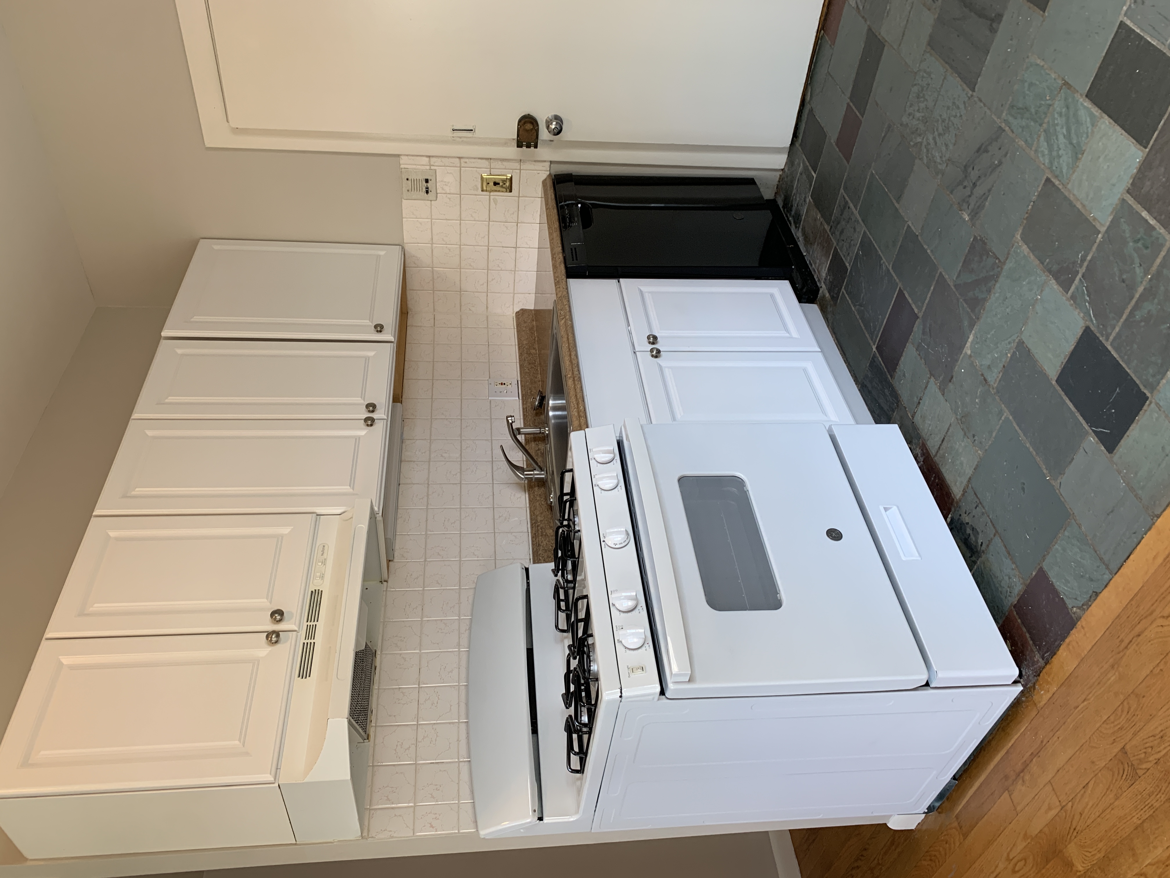 9 Elmer St, Riverside